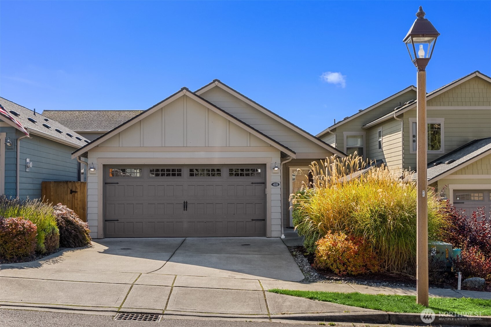 410 NE Hazelberry Court