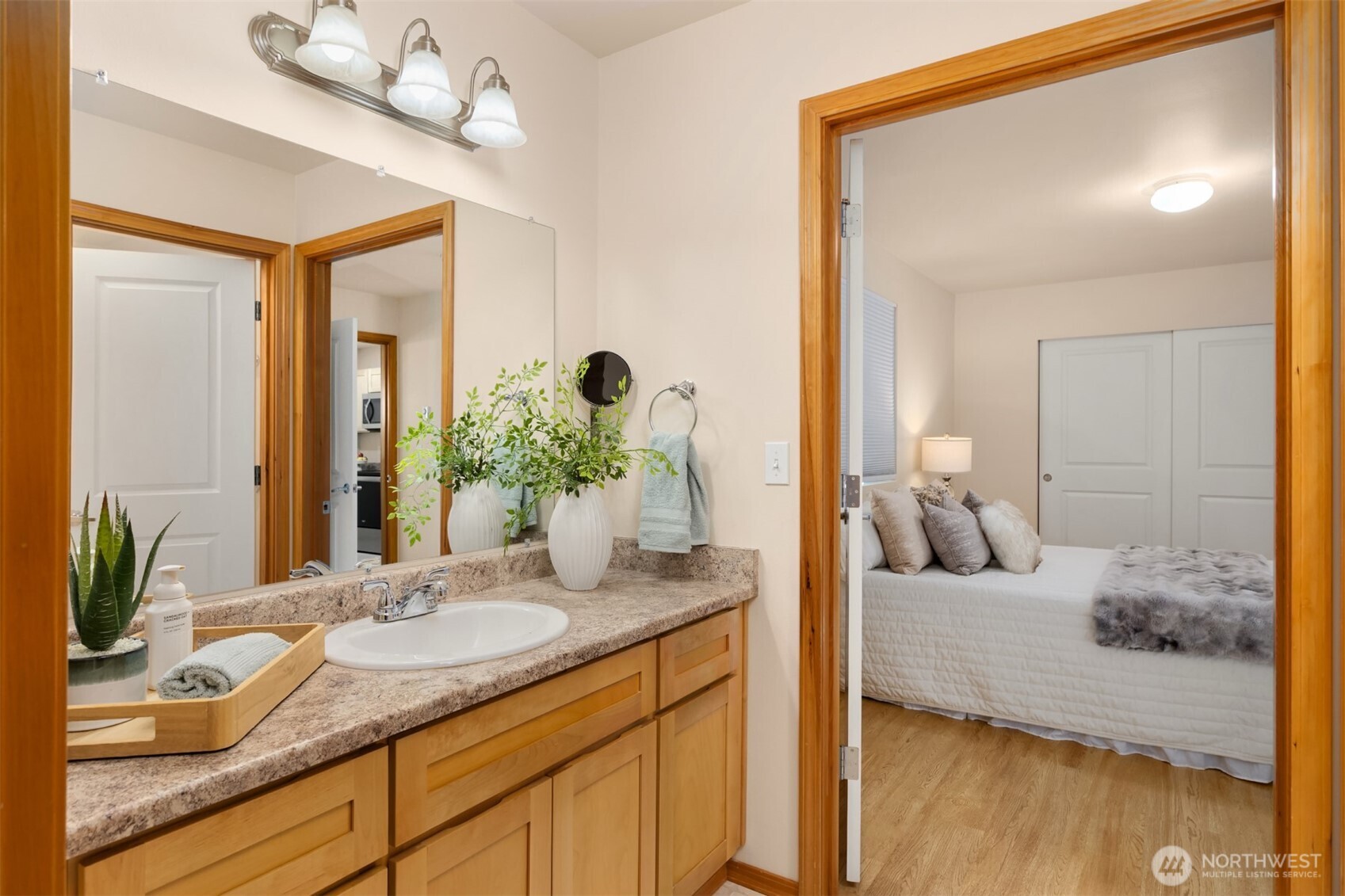 410 NE Hazelberry Court