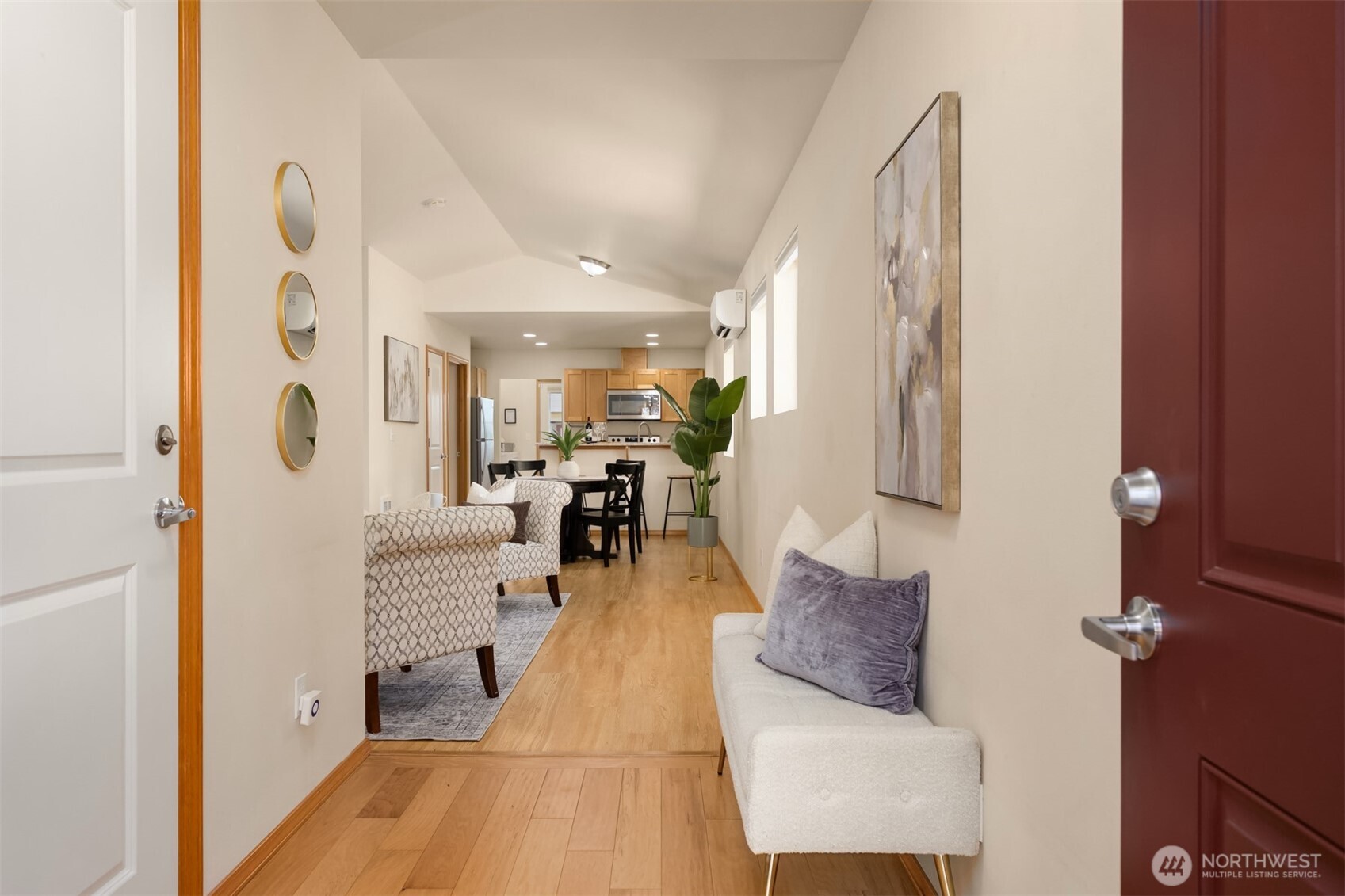 410 NE Hazelberry Court