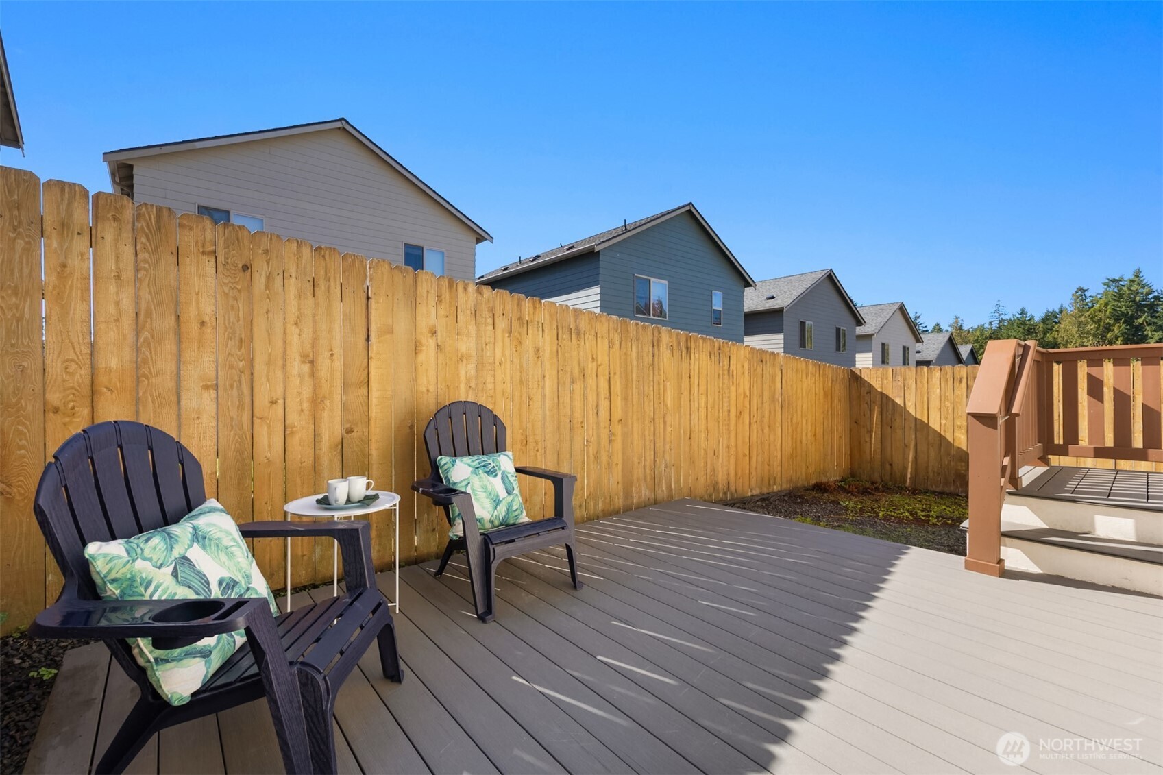410 NE Hazelberry Court