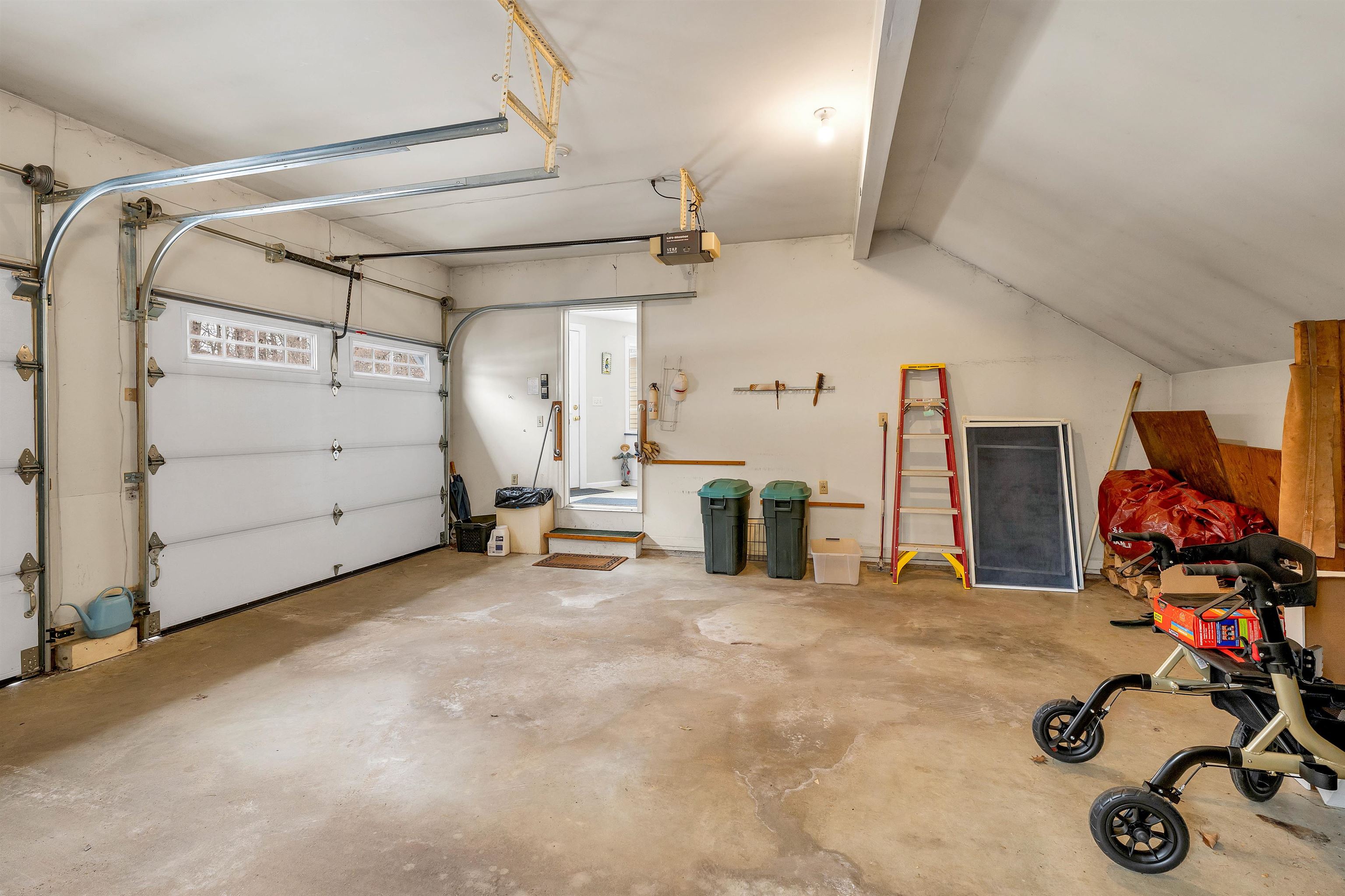 345 Forest Road
