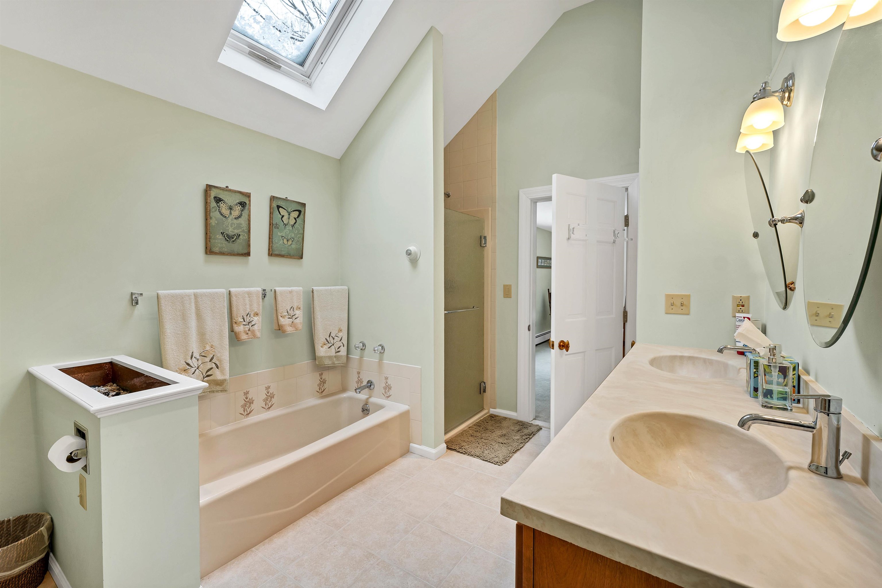 345 Forest Road