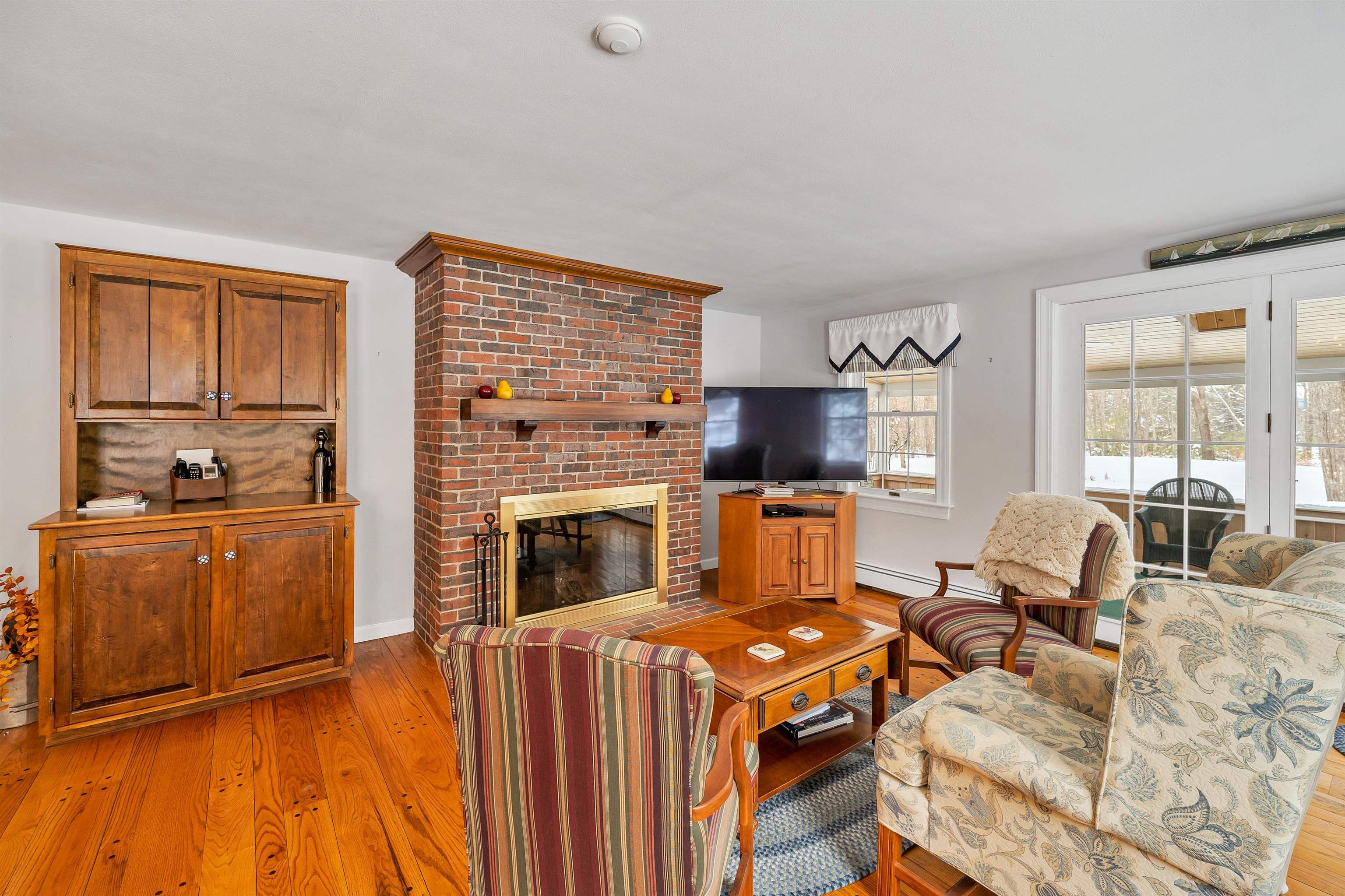 345 Forest Road