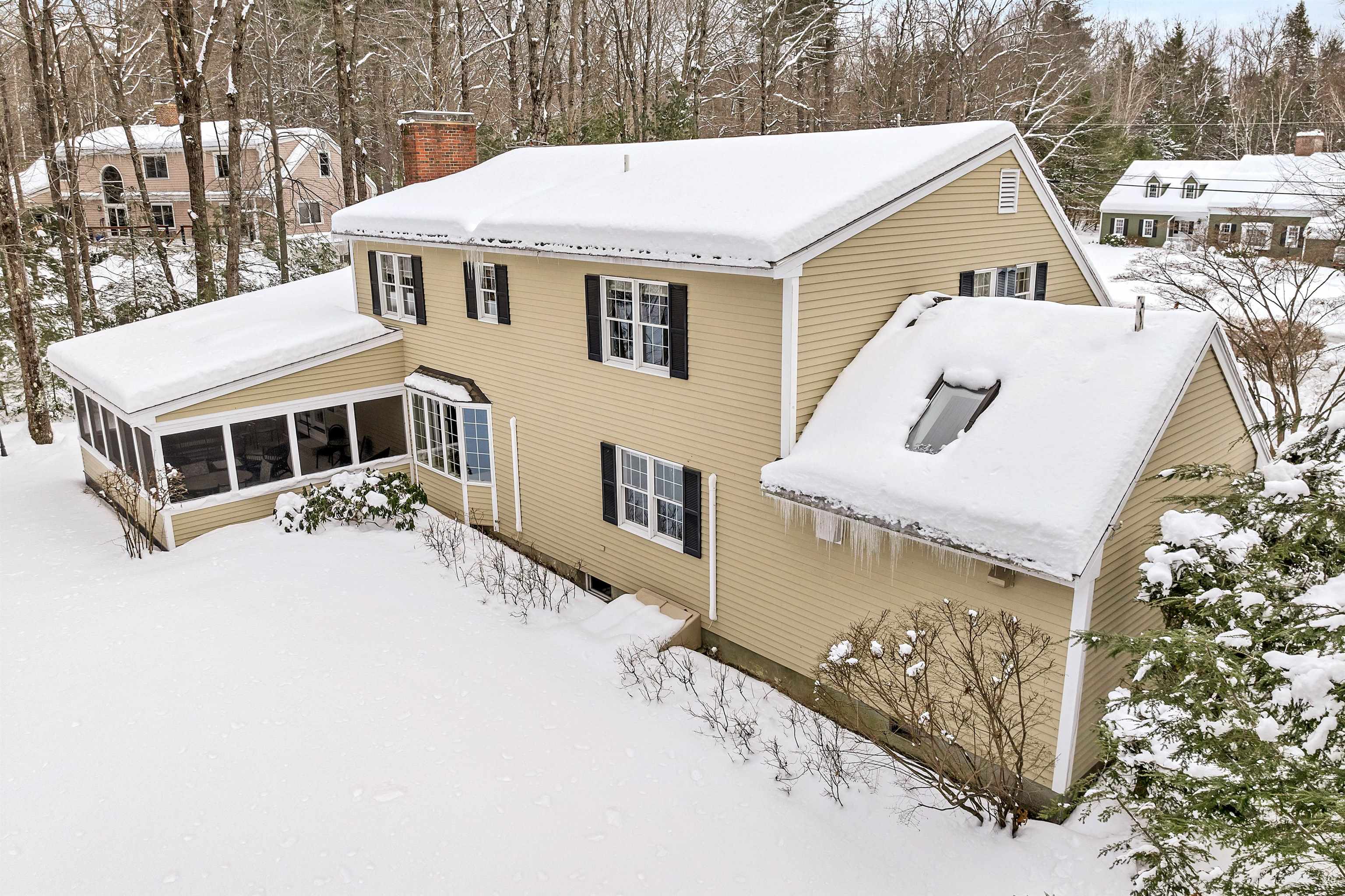 345 Forest Road