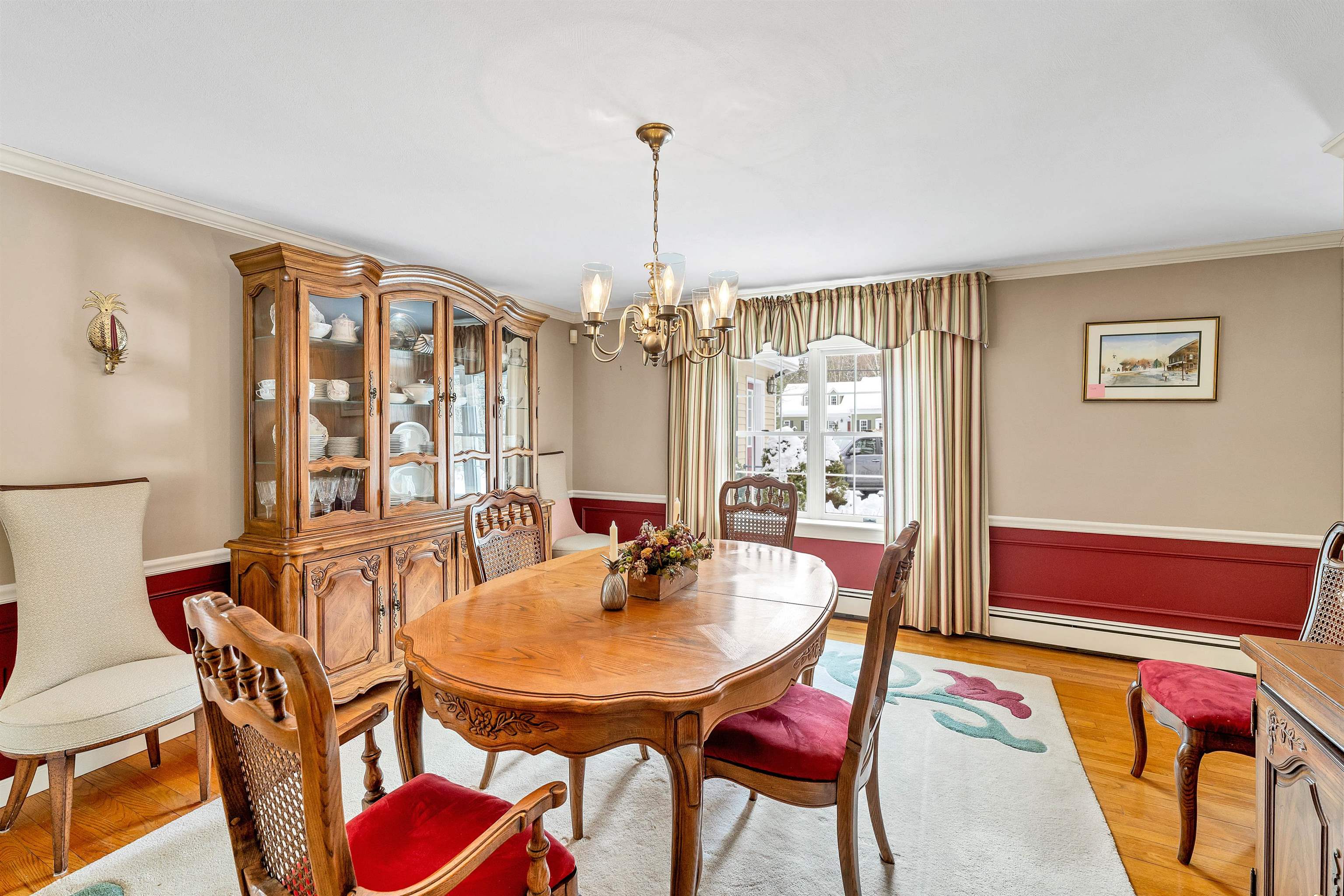 345 Forest Road