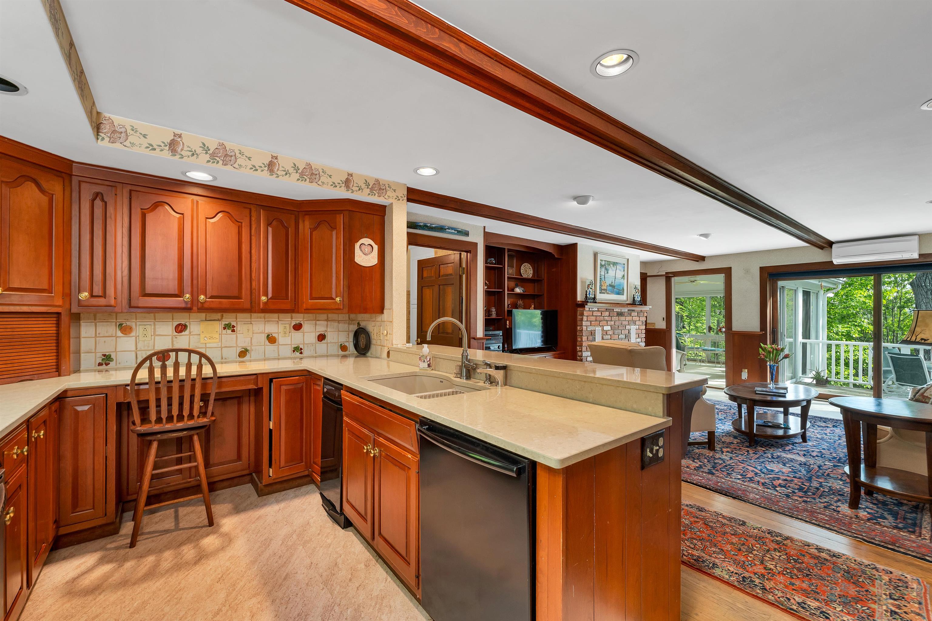 14 Spring Hill Road