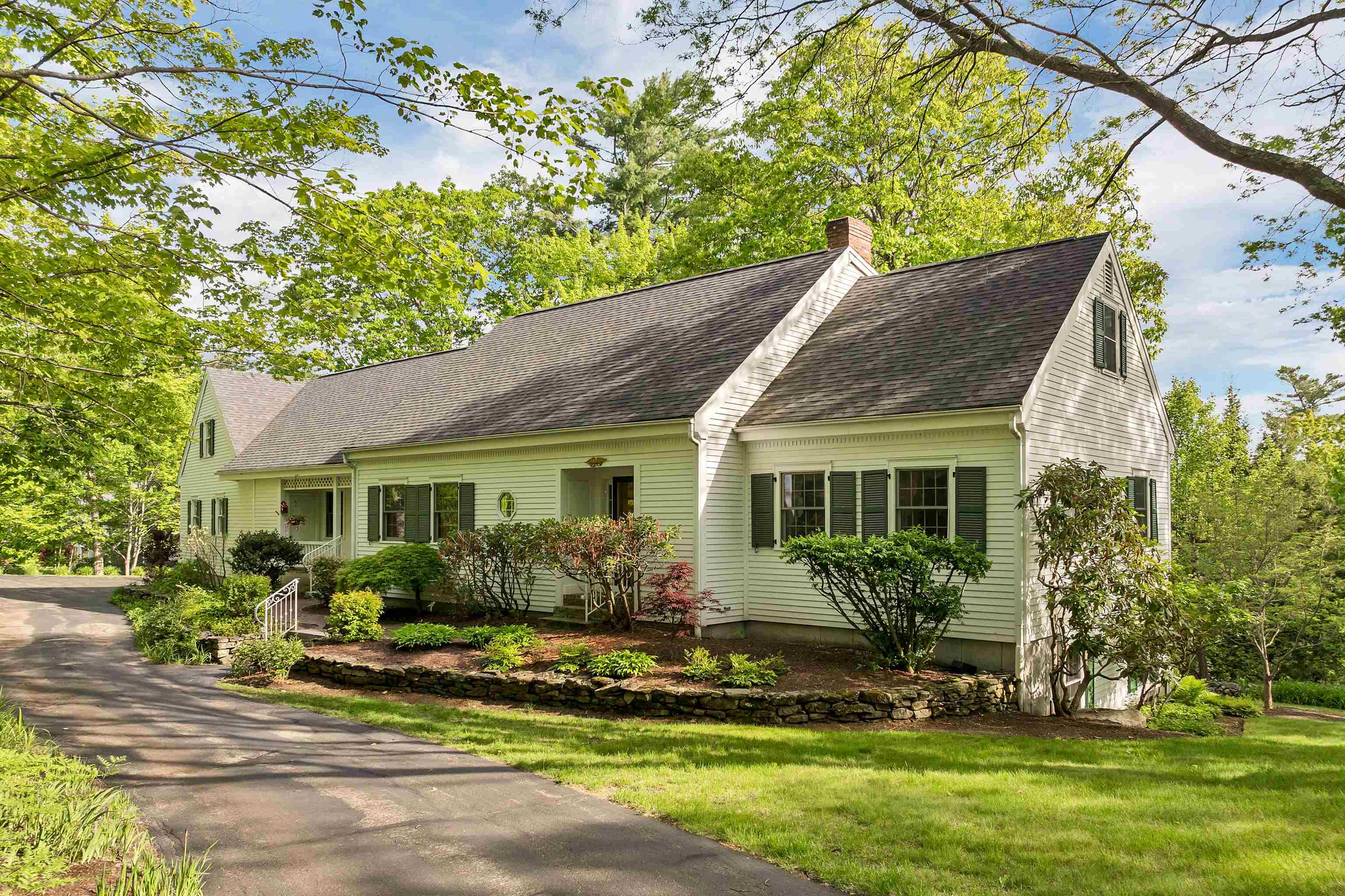 14 Spring Hill Road