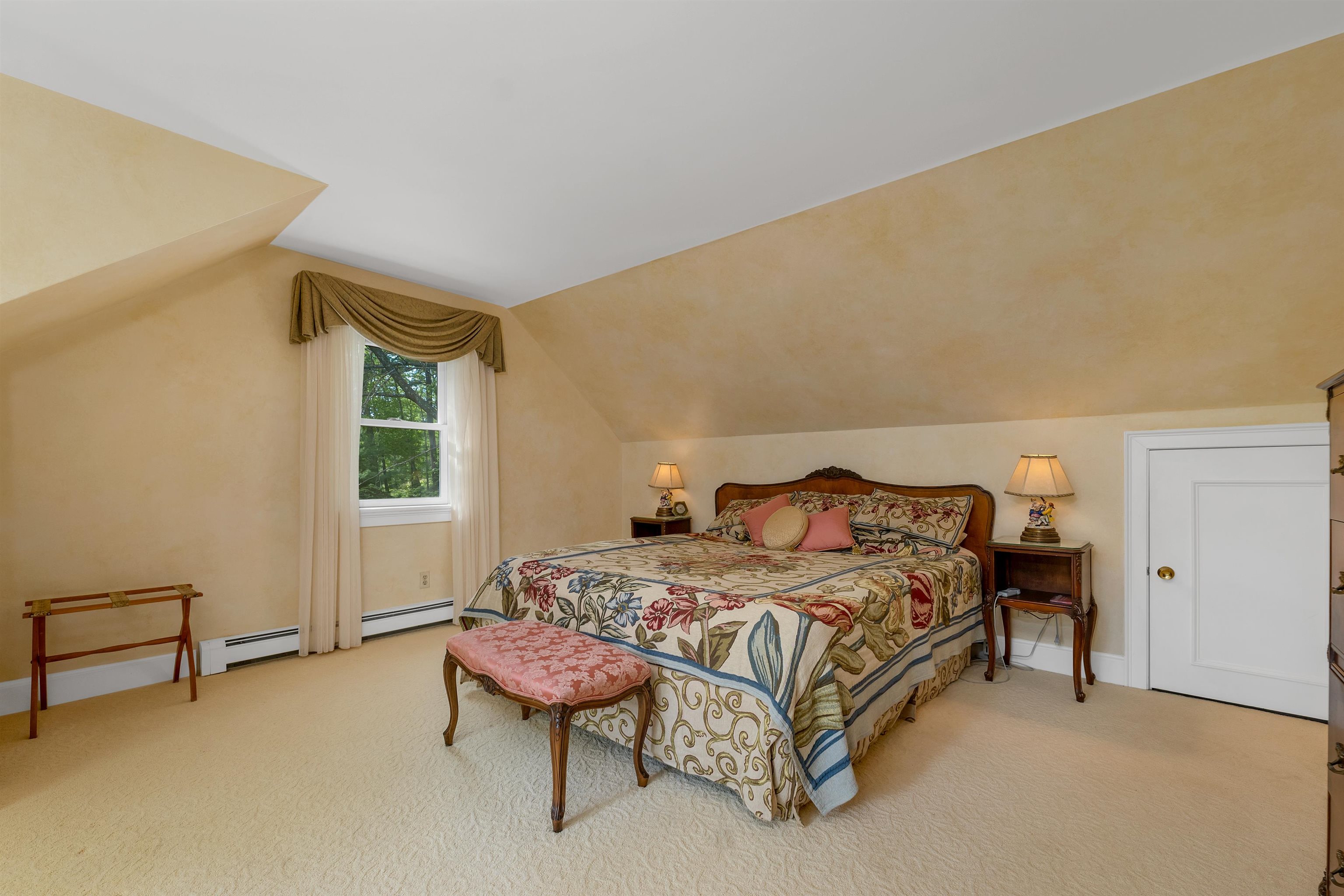 14 Spring Hill Road