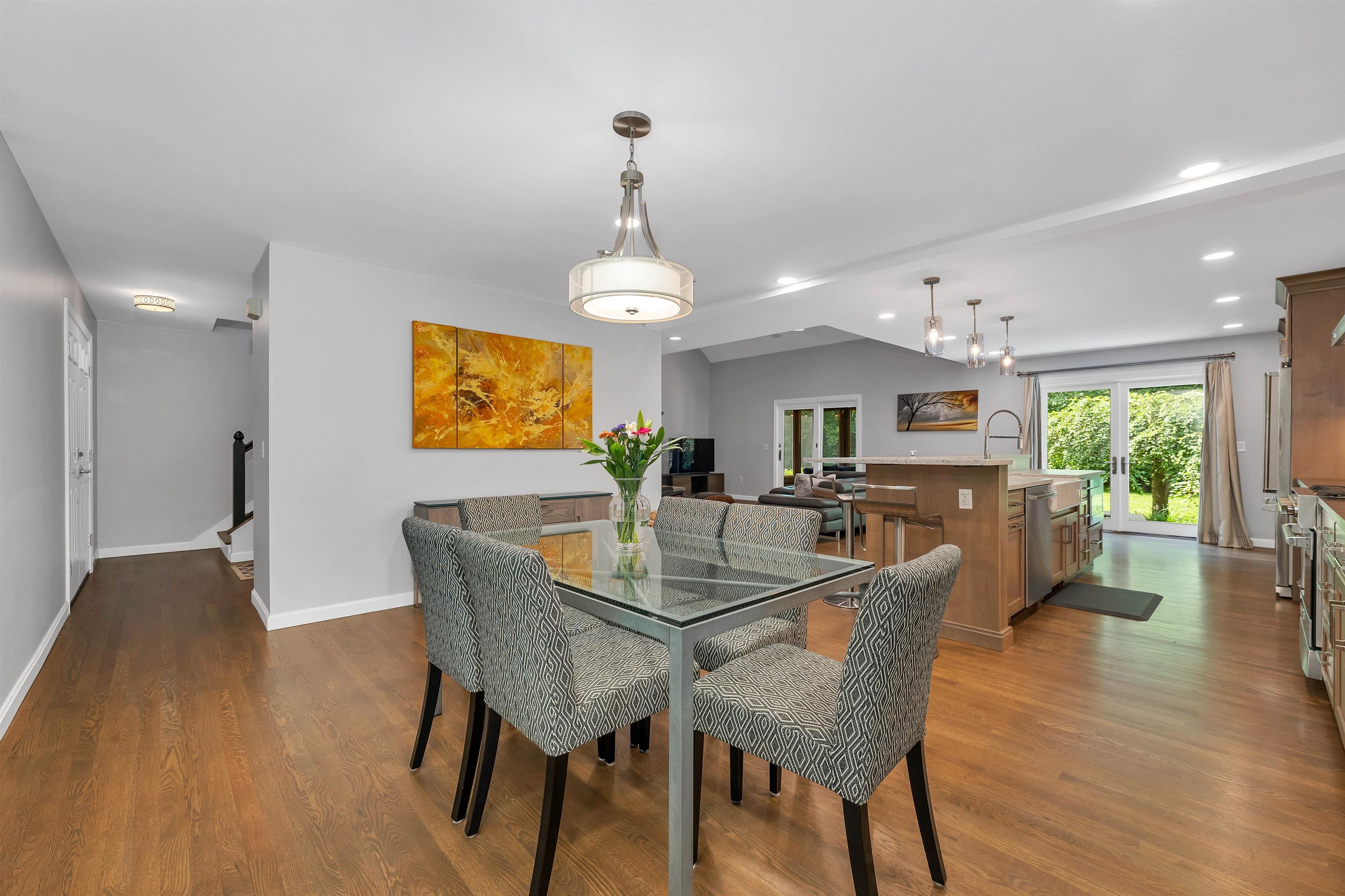 292 Forest Road