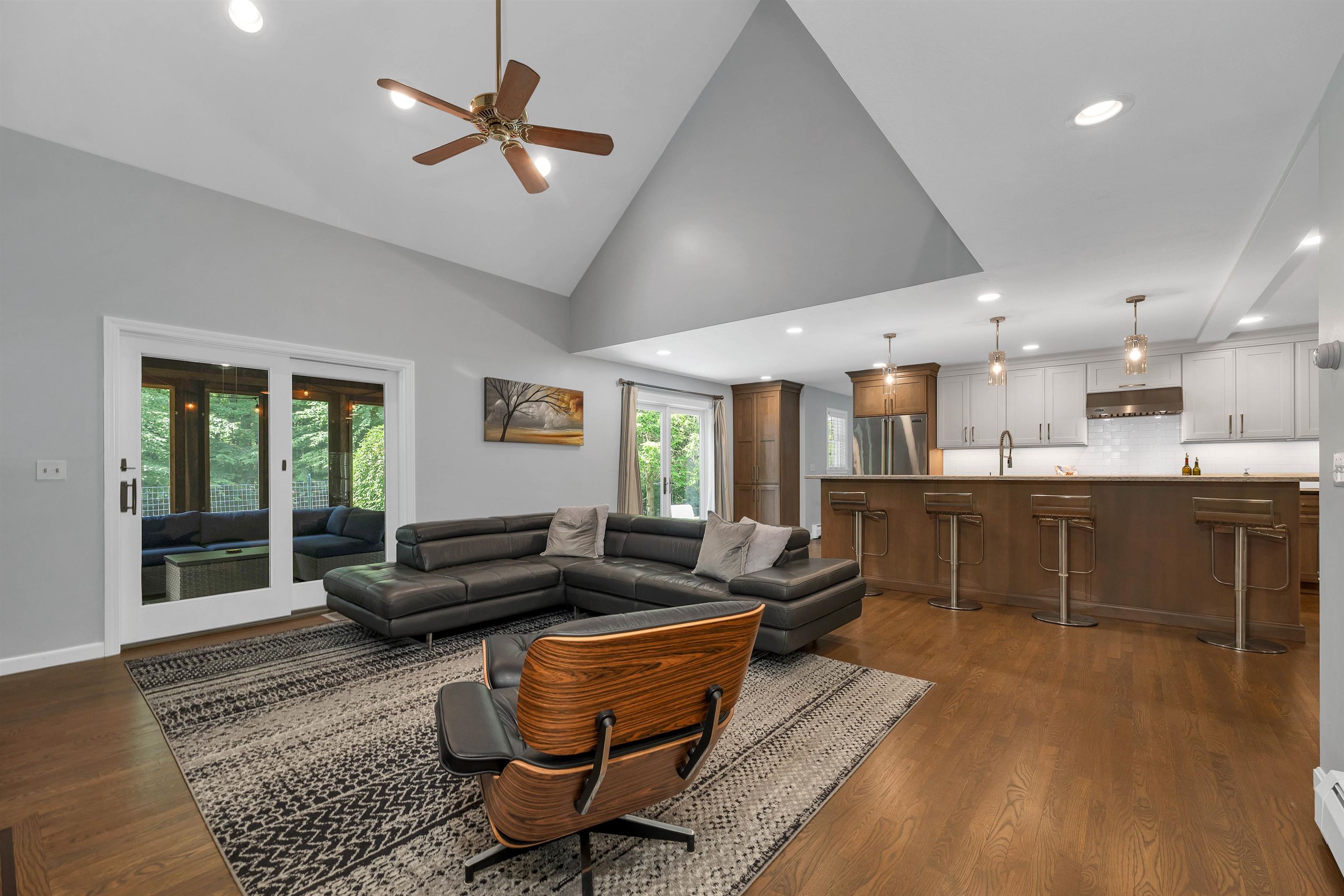 292 Forest Road