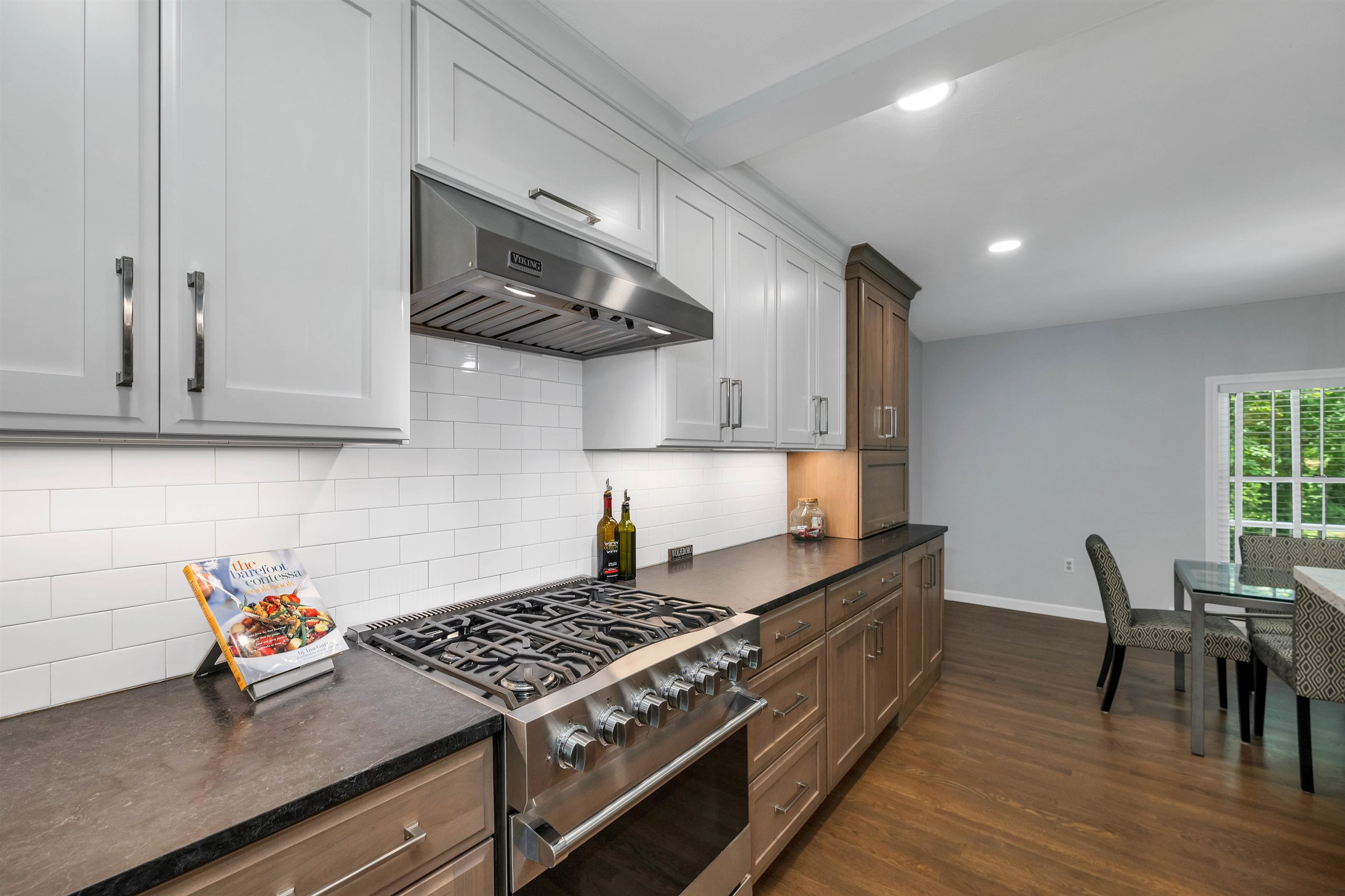 292 Forest Road