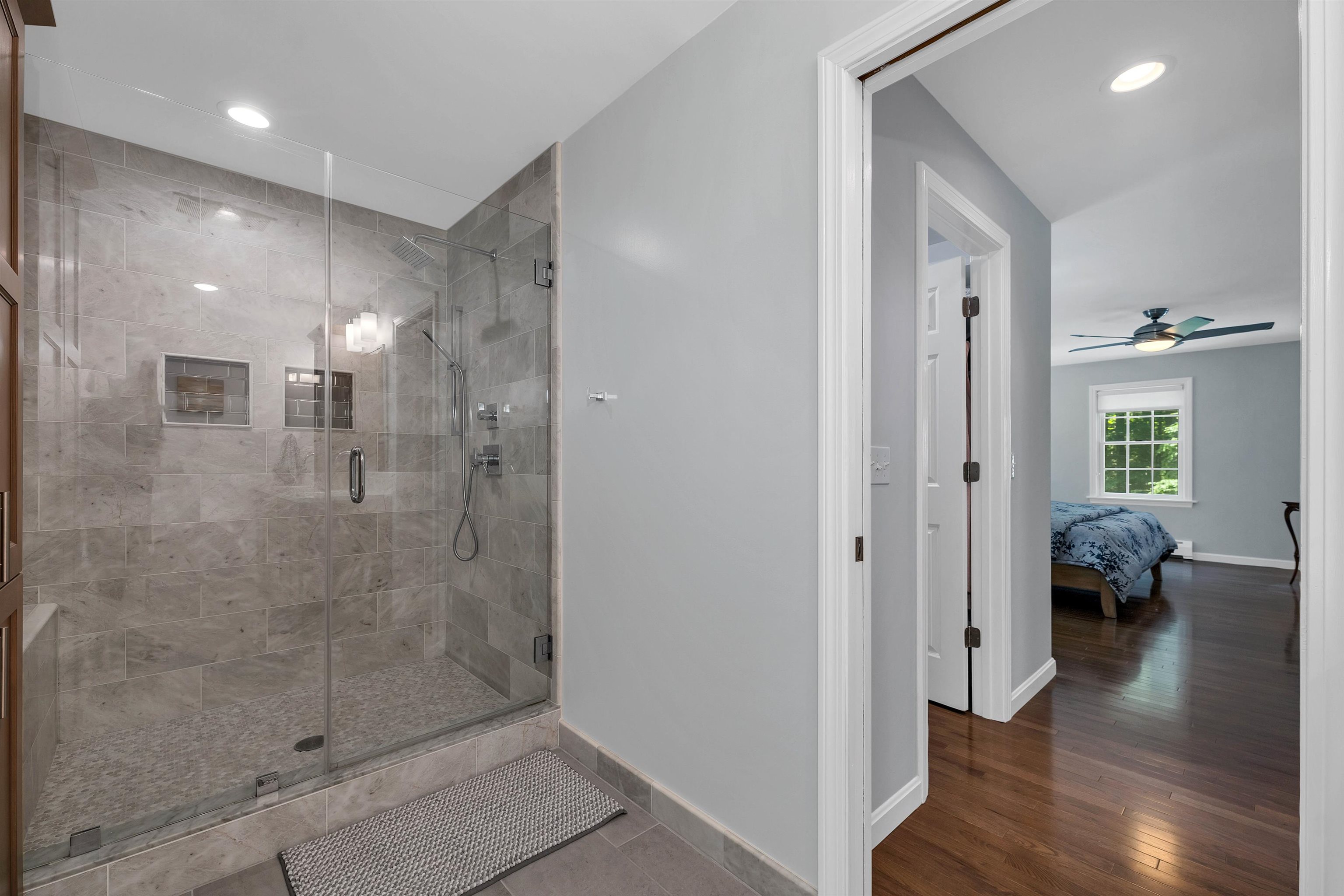 292 Forest Road