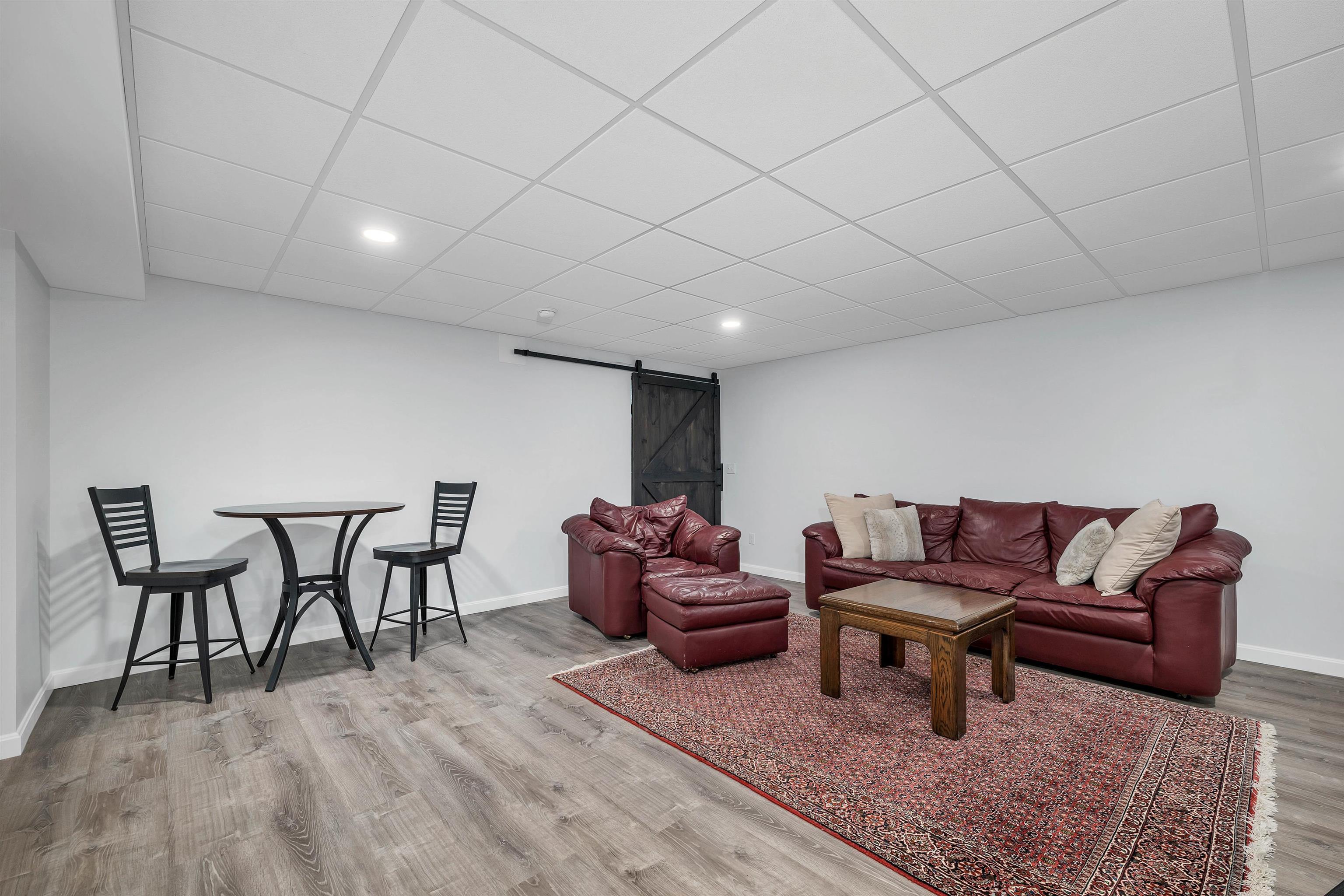 292 Forest Road