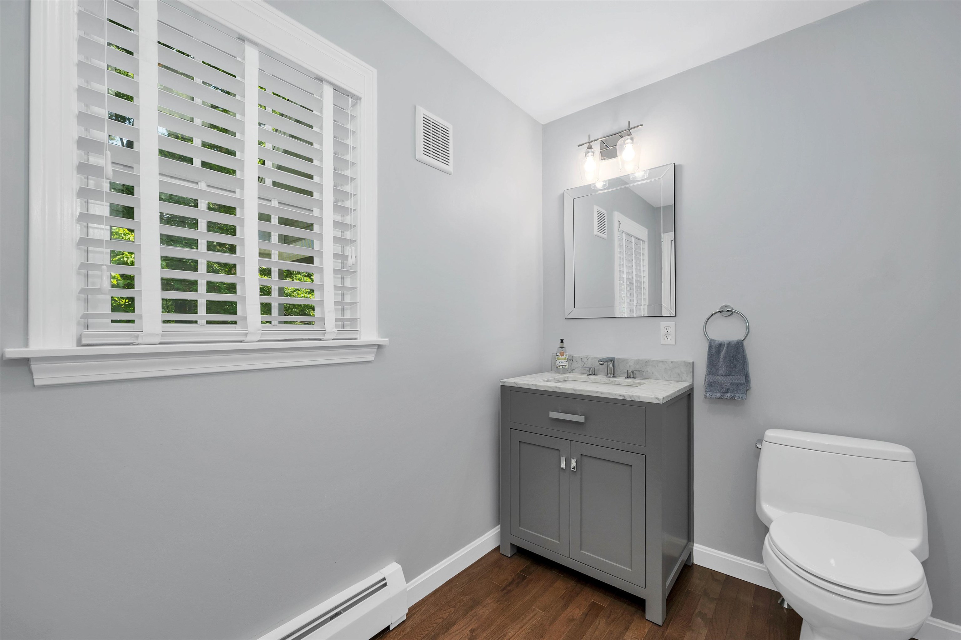 292 Forest Road
