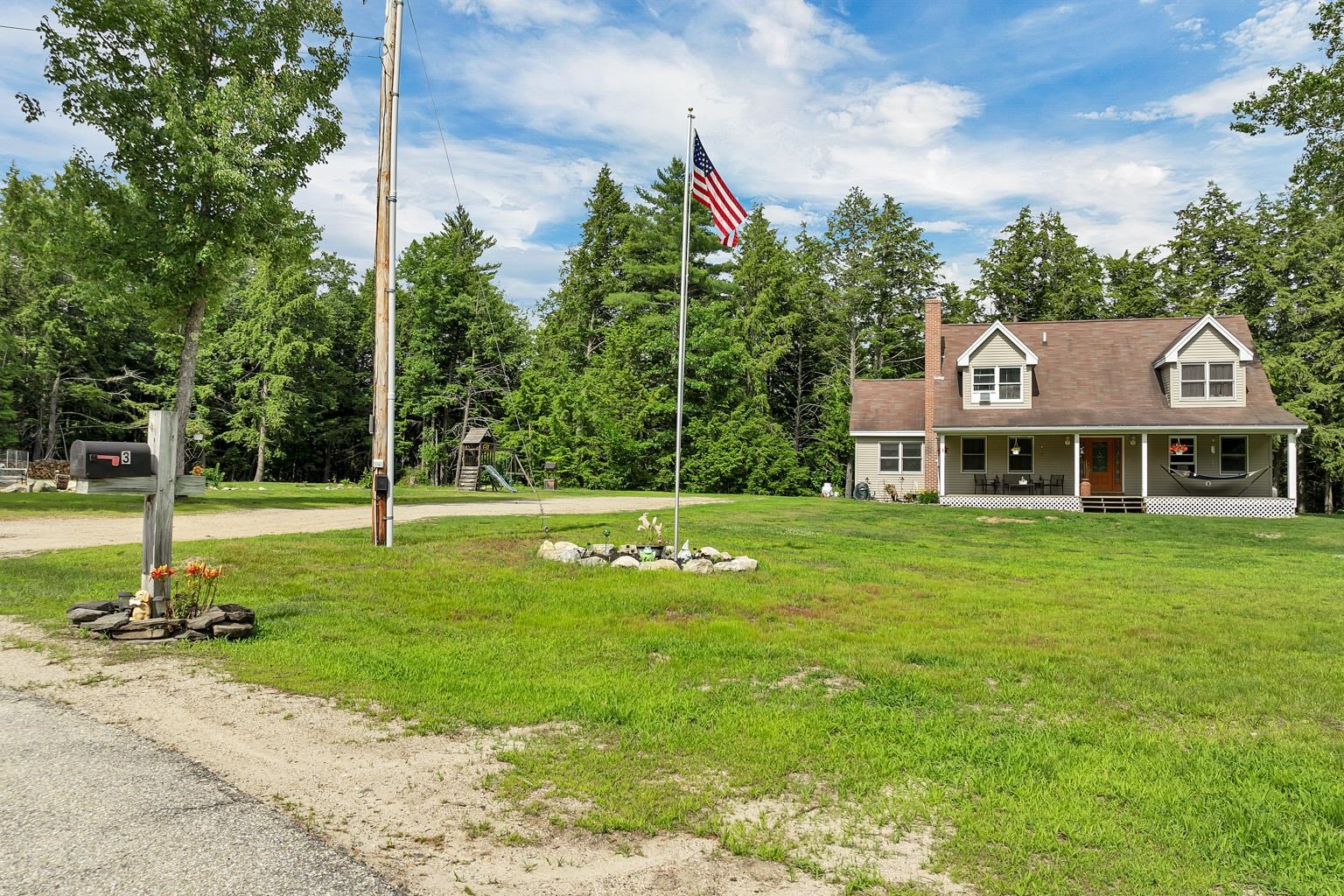 3 Holly Lane