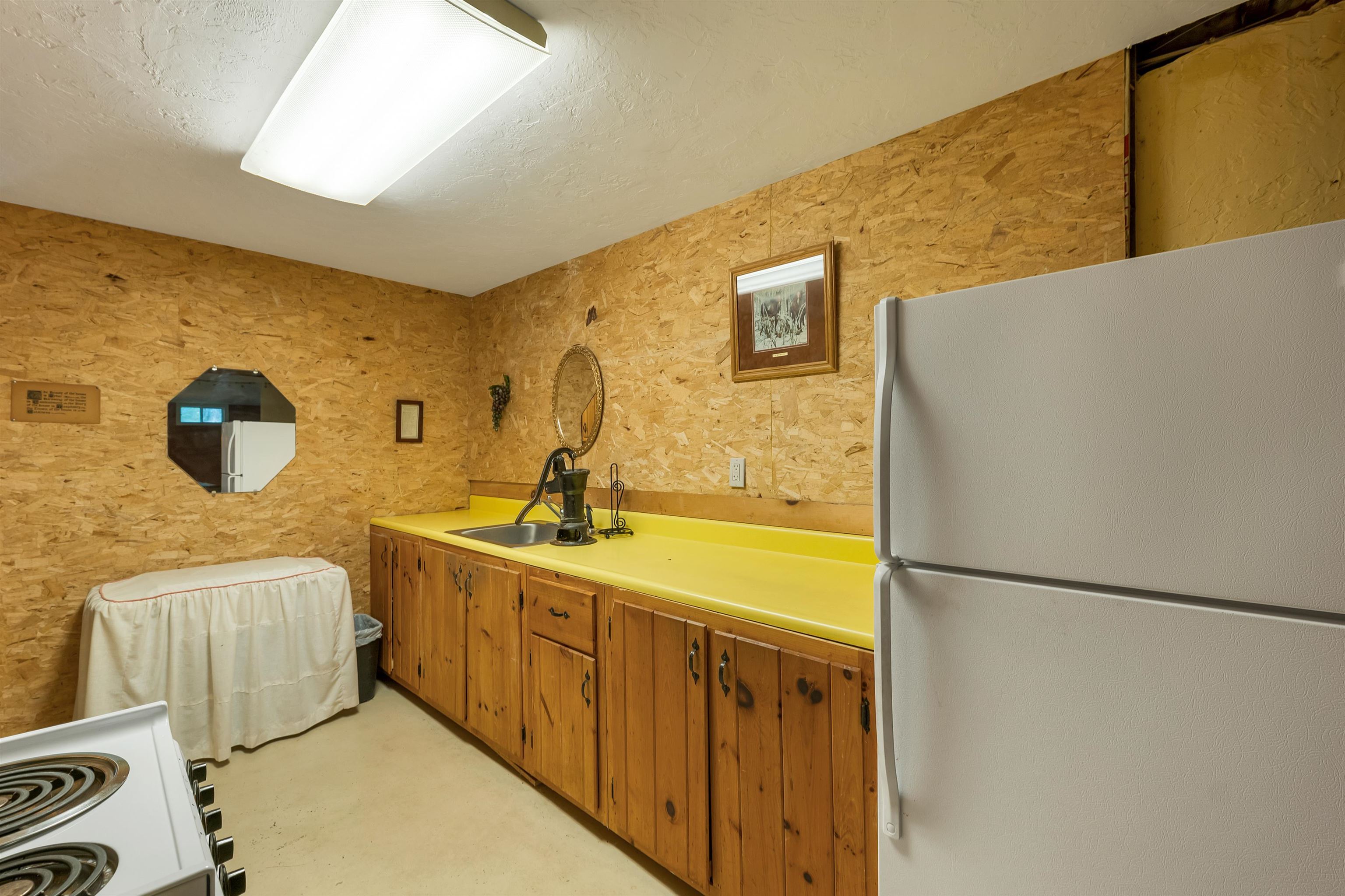 18 Hidden Valley Drive
