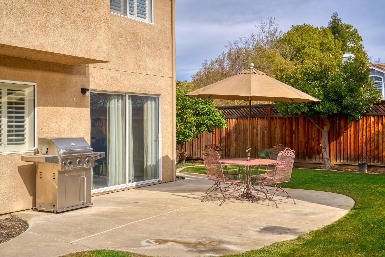 716 Hemmingway Court