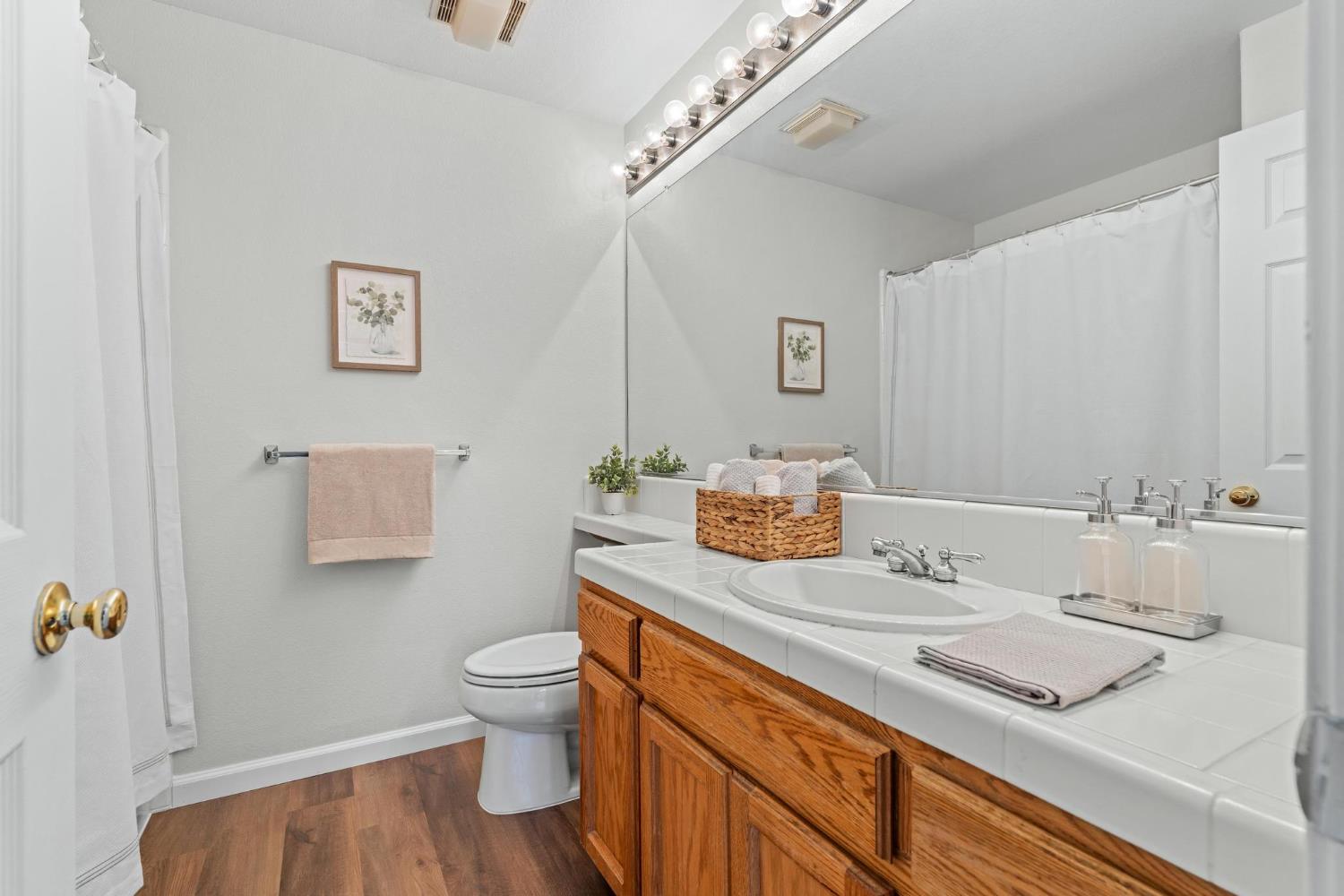 716 Hemmingway Court