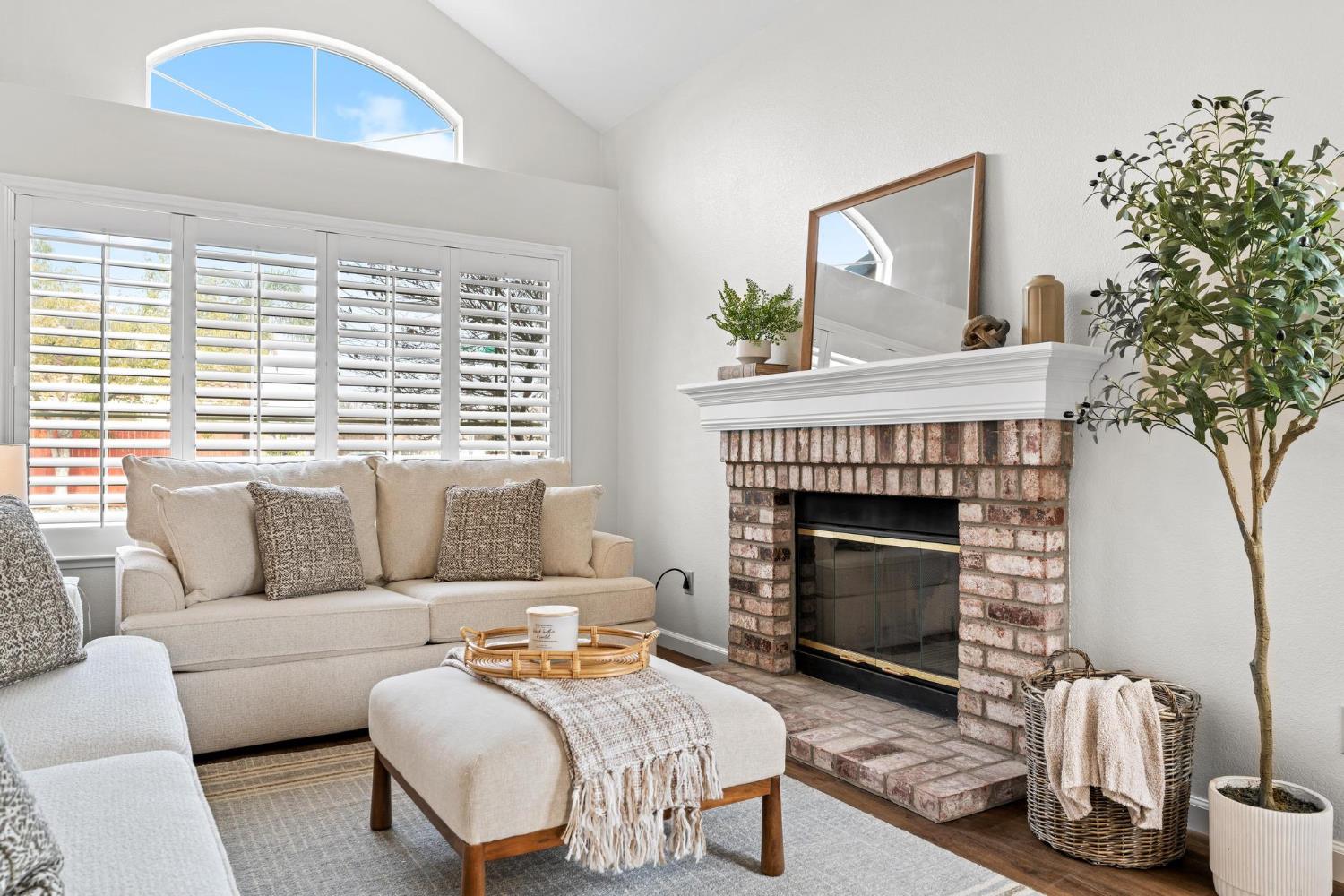 716 Hemmingway Court