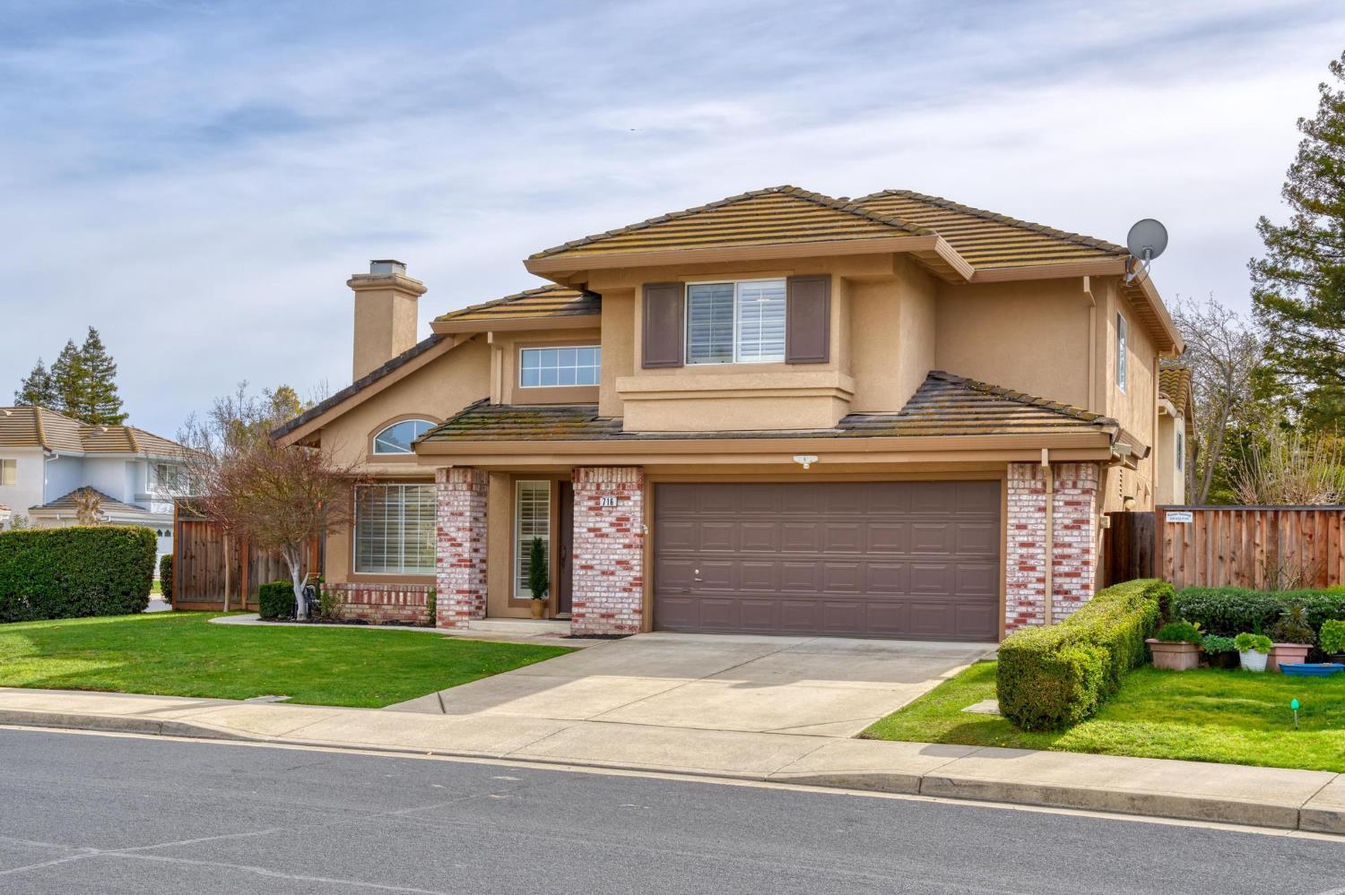 716 Hemmingway Court