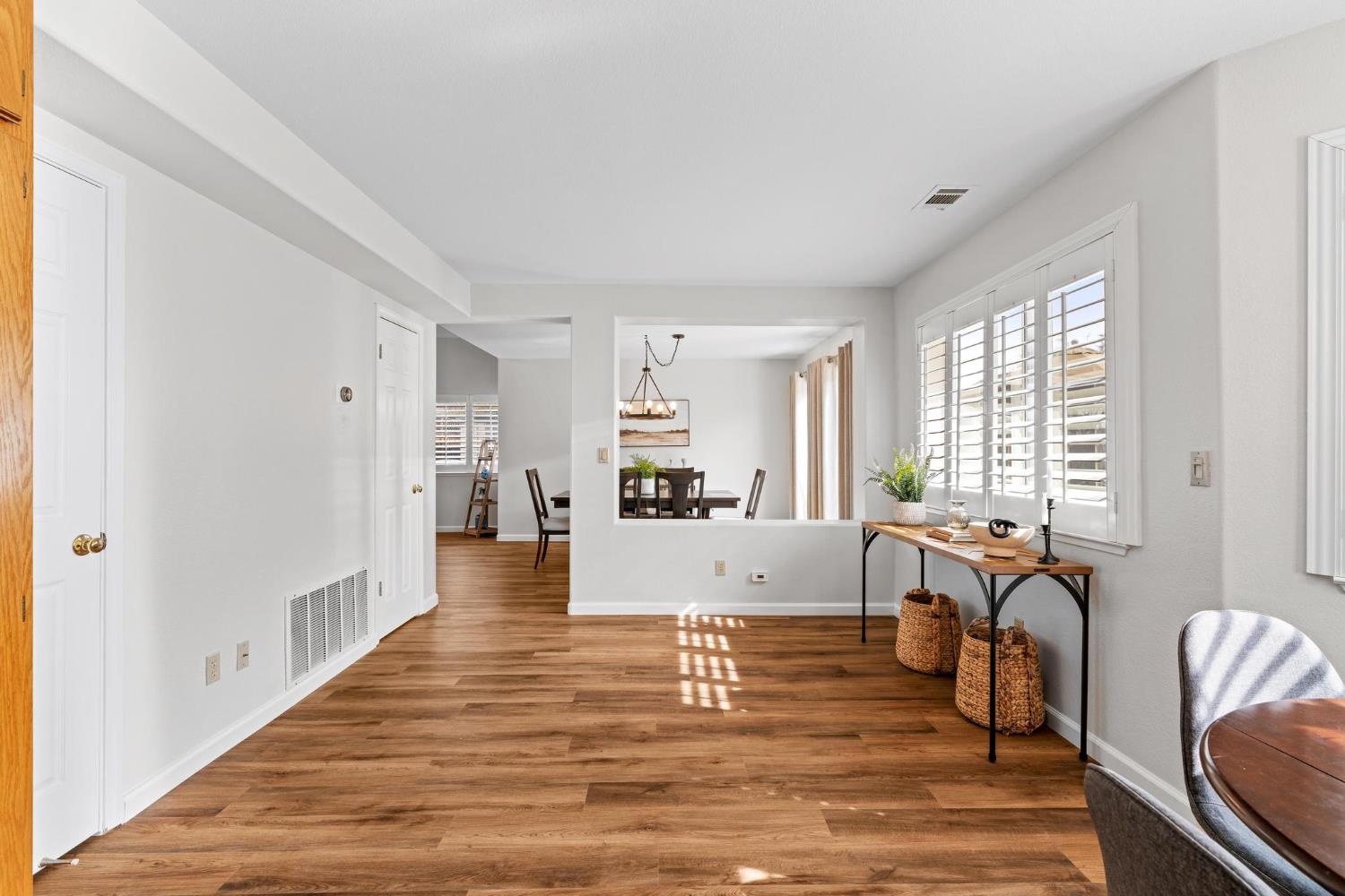 716 Hemmingway Court