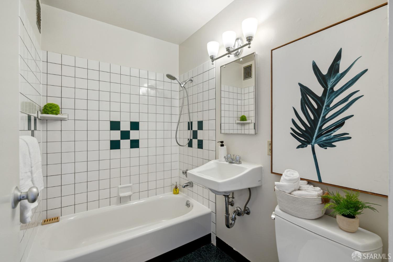 45 Western Shore Lane Unit: 3