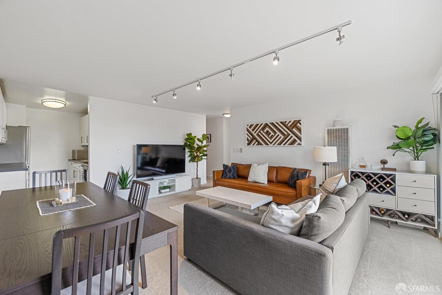 65 Western Shore Lane # 6