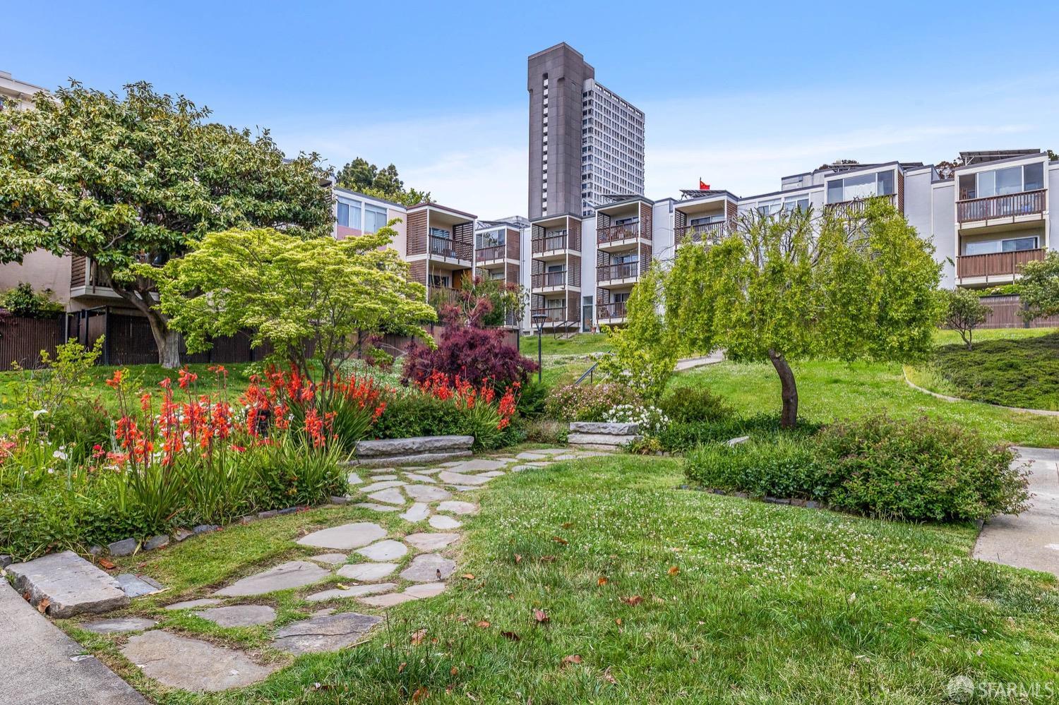65 Western Shore Lane # 6