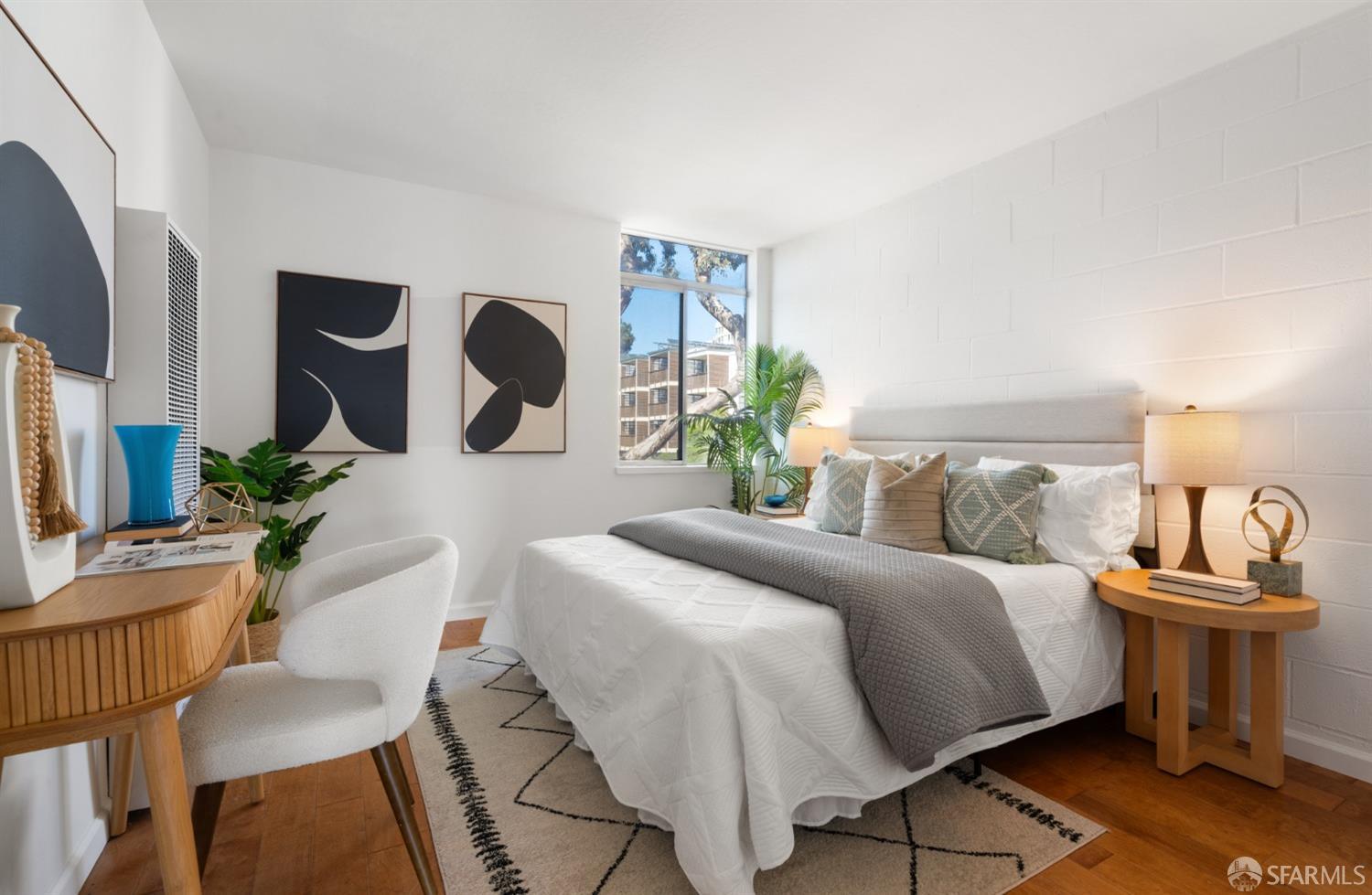 35 Western Shore Lane # 5