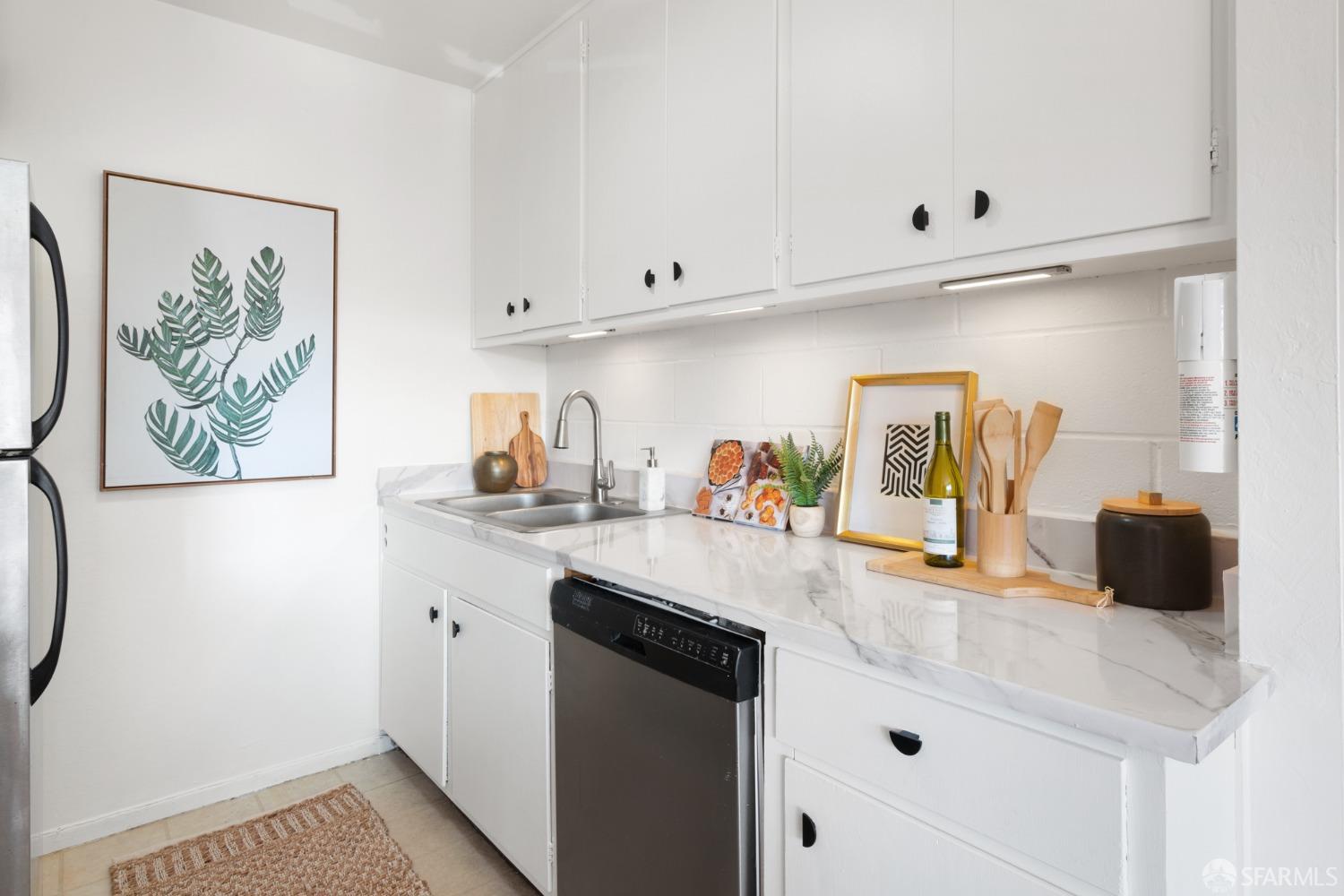 35 Western Shore Lane # 5
