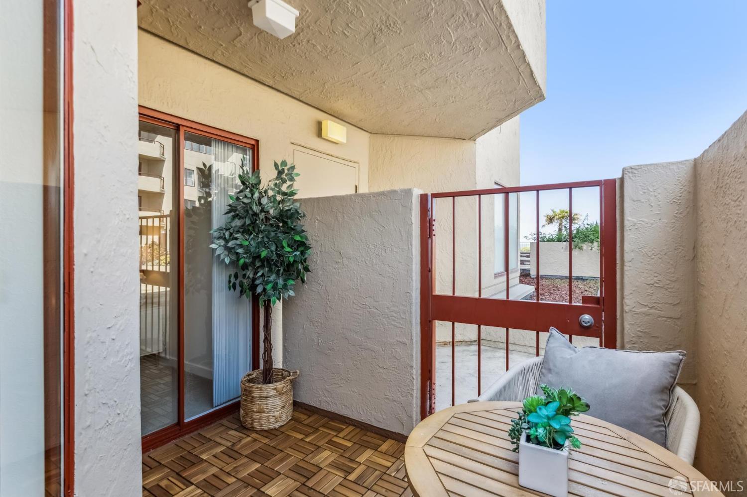 875 La Playa Street # 176