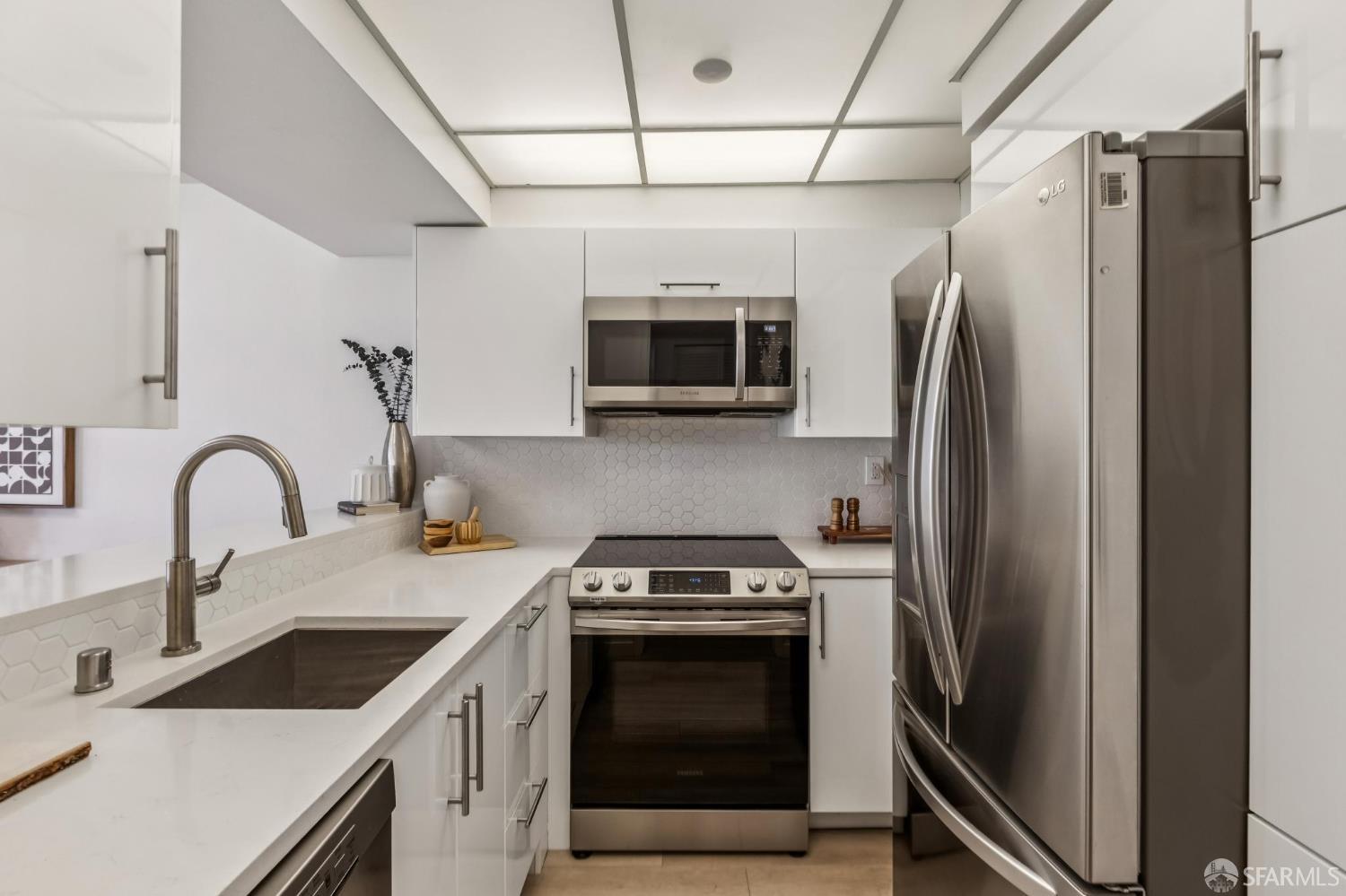 875 La Playa Street # 176