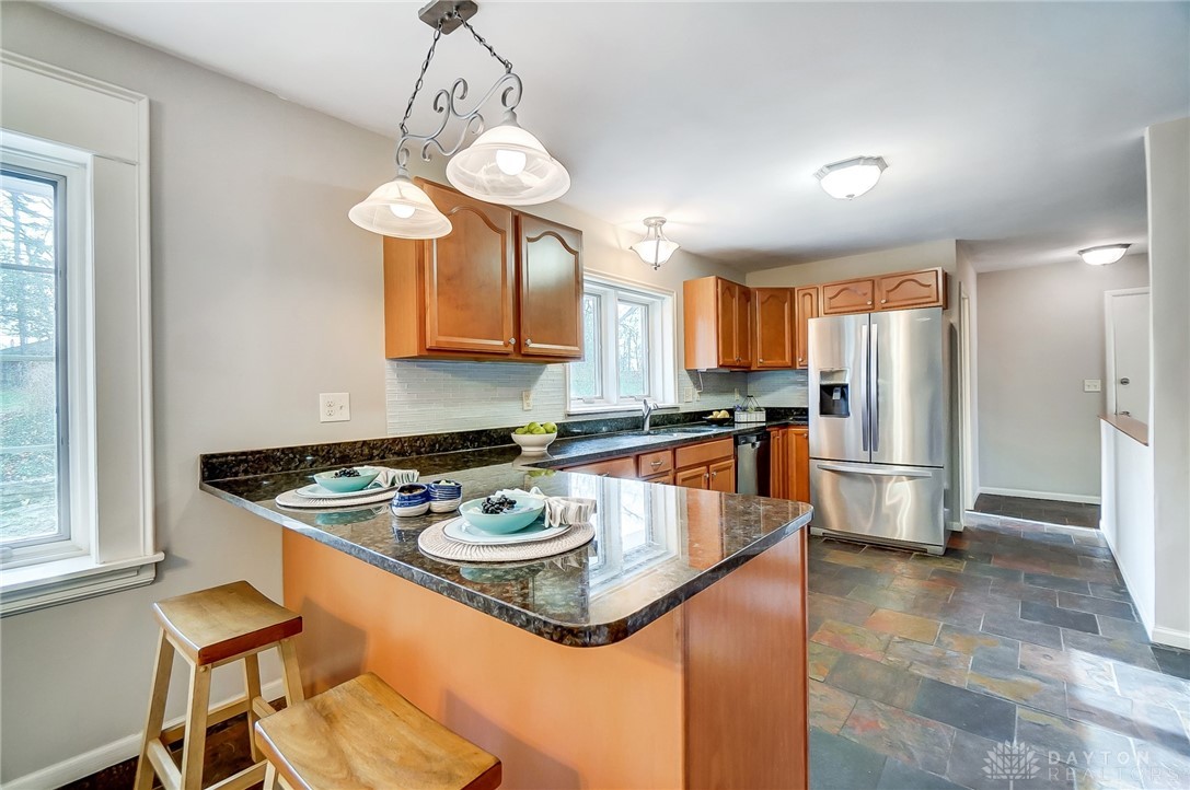 400 W Rahn Road