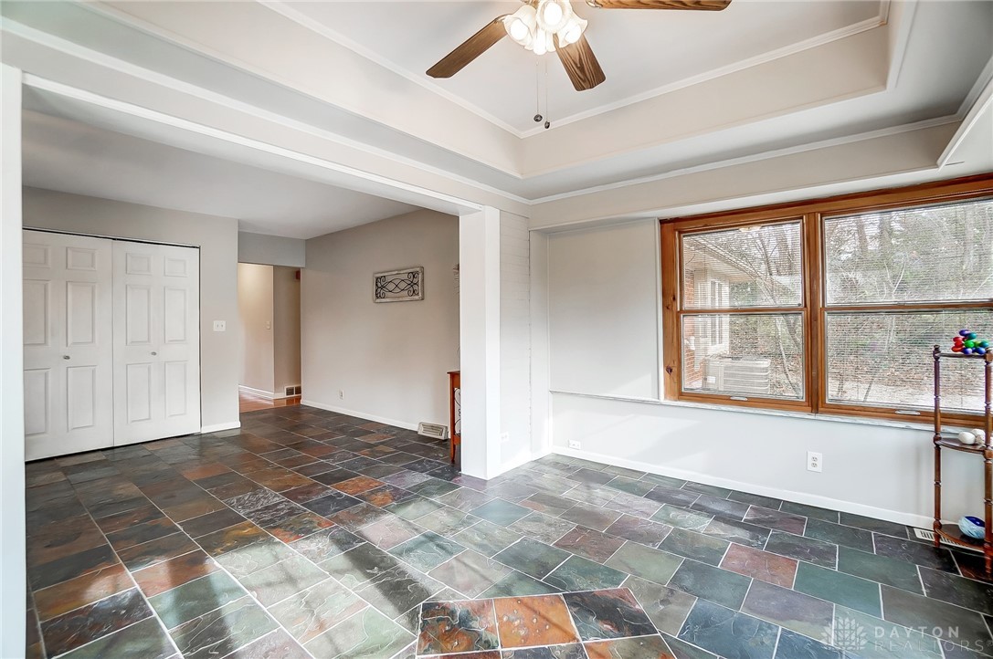 400 W Rahn Road