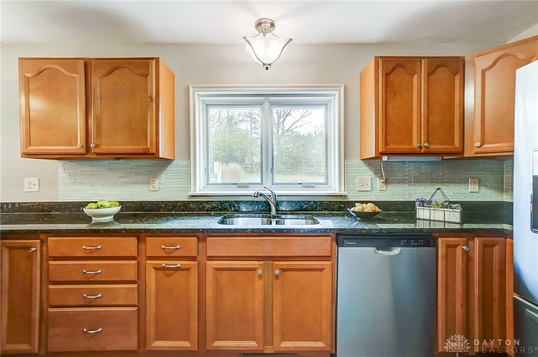 400 W Rahn Road