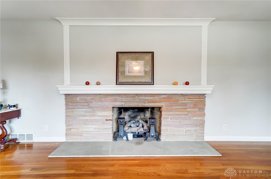 400 W Rahn Road