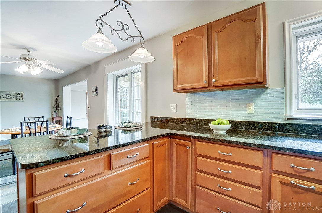 400 W Rahn Road
