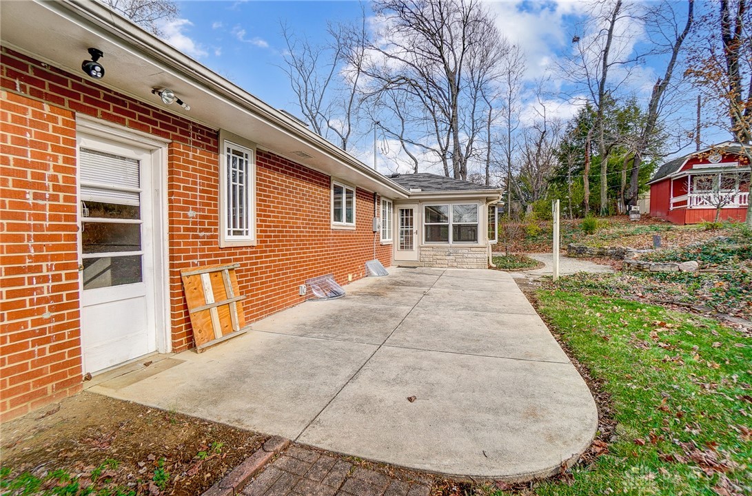 400 W Rahn Road