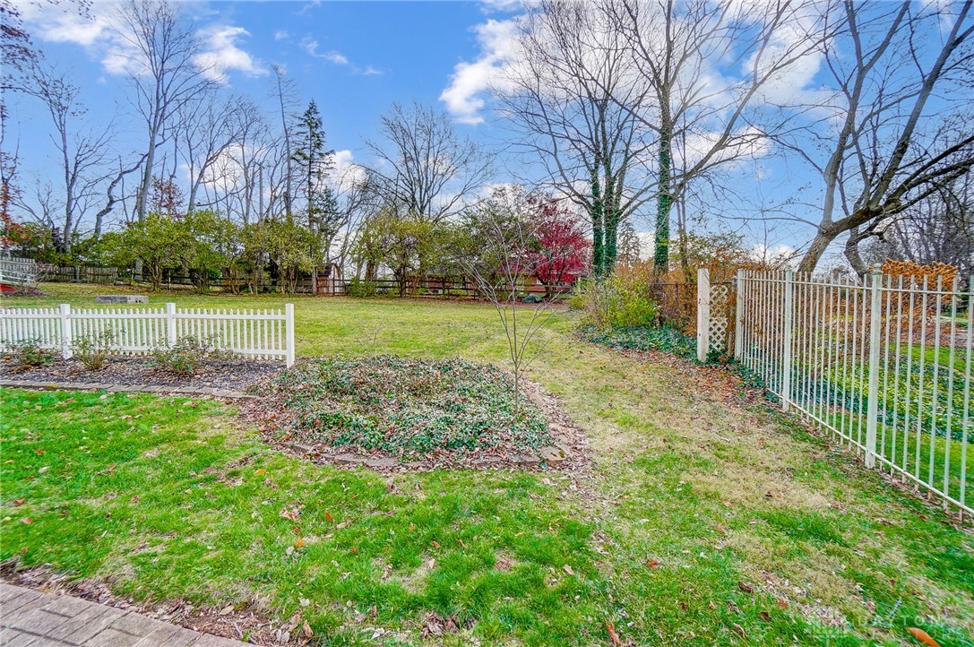 400 W Rahn Road