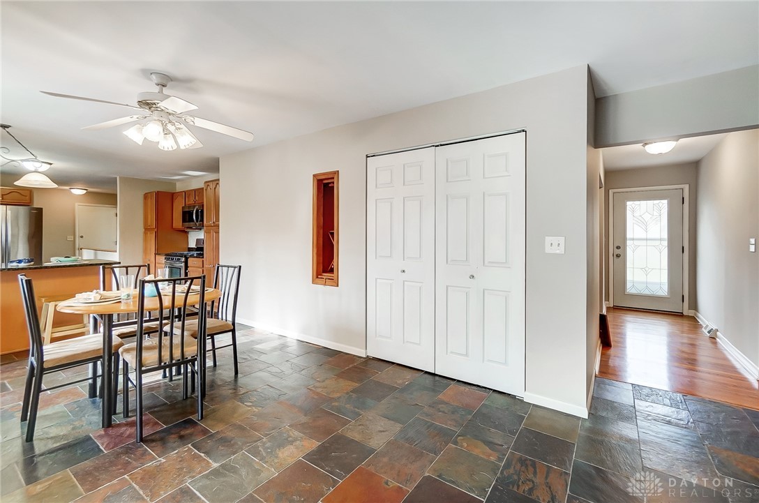 400 W Rahn Road