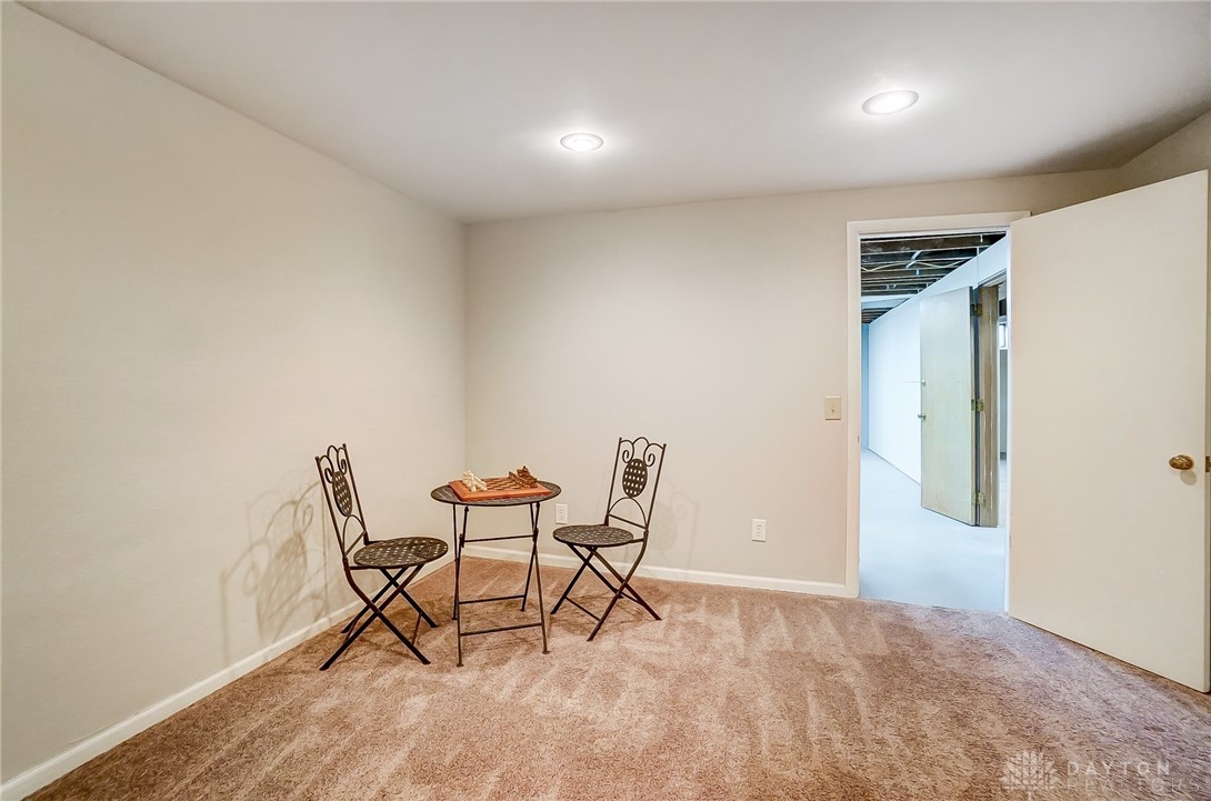 400 W Rahn Road