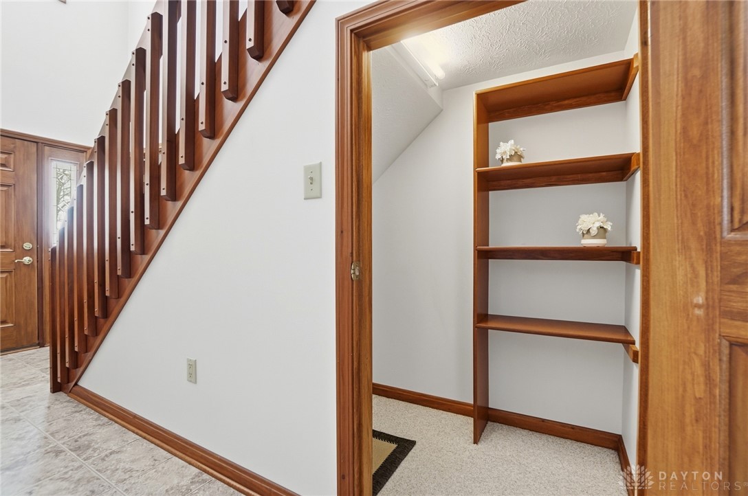 7195 Mohawk Trail Road