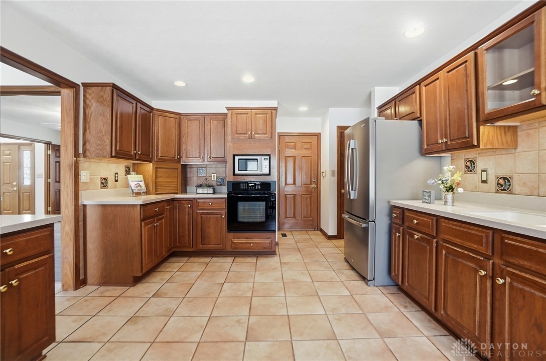7195 Mohawk Trail Road