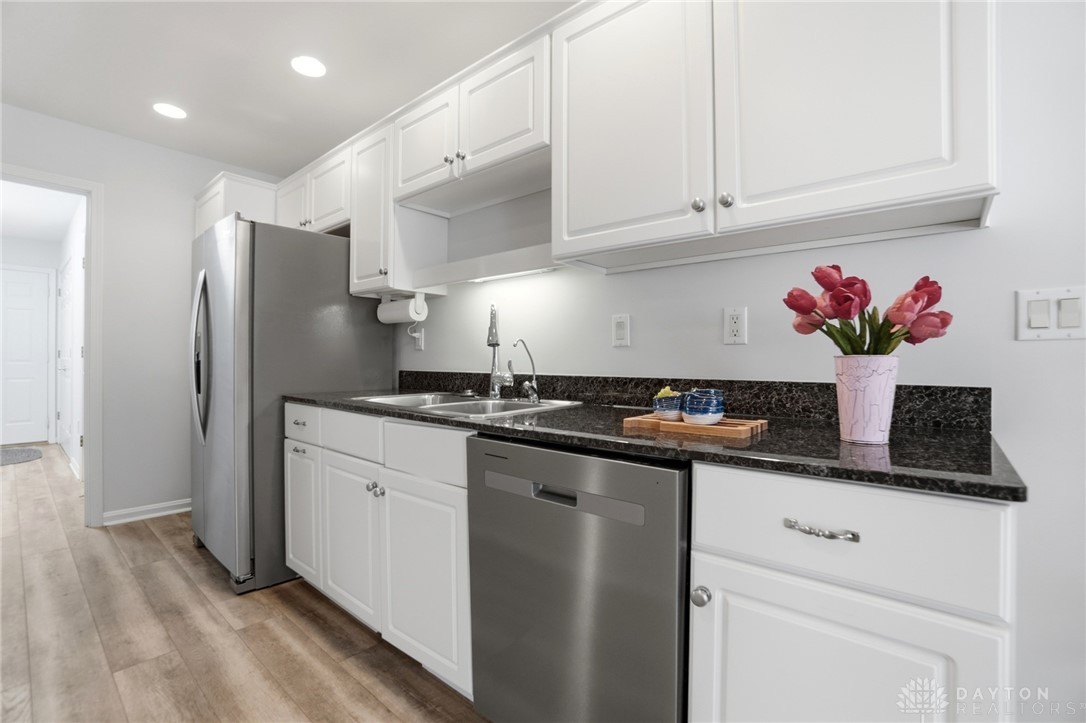 7016 Rosecliff Place