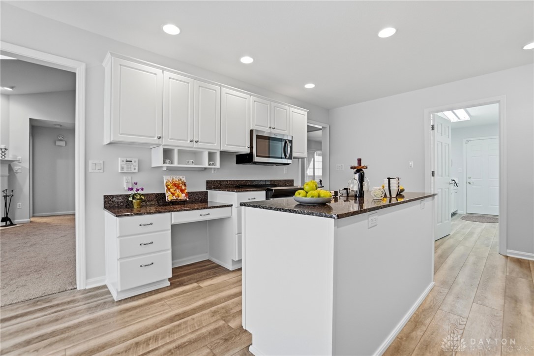 7016 Rosecliff Place