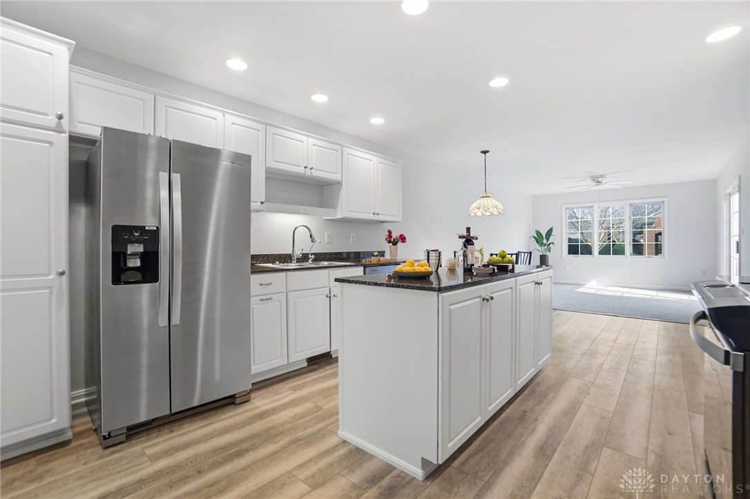 7016 Rosecliff Place