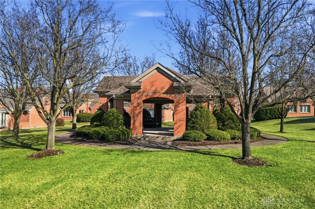 7016 Rosecliff Place