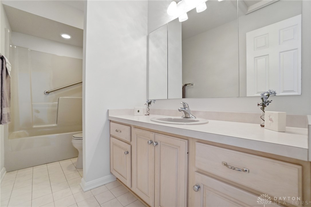 7016 Rosecliff Place