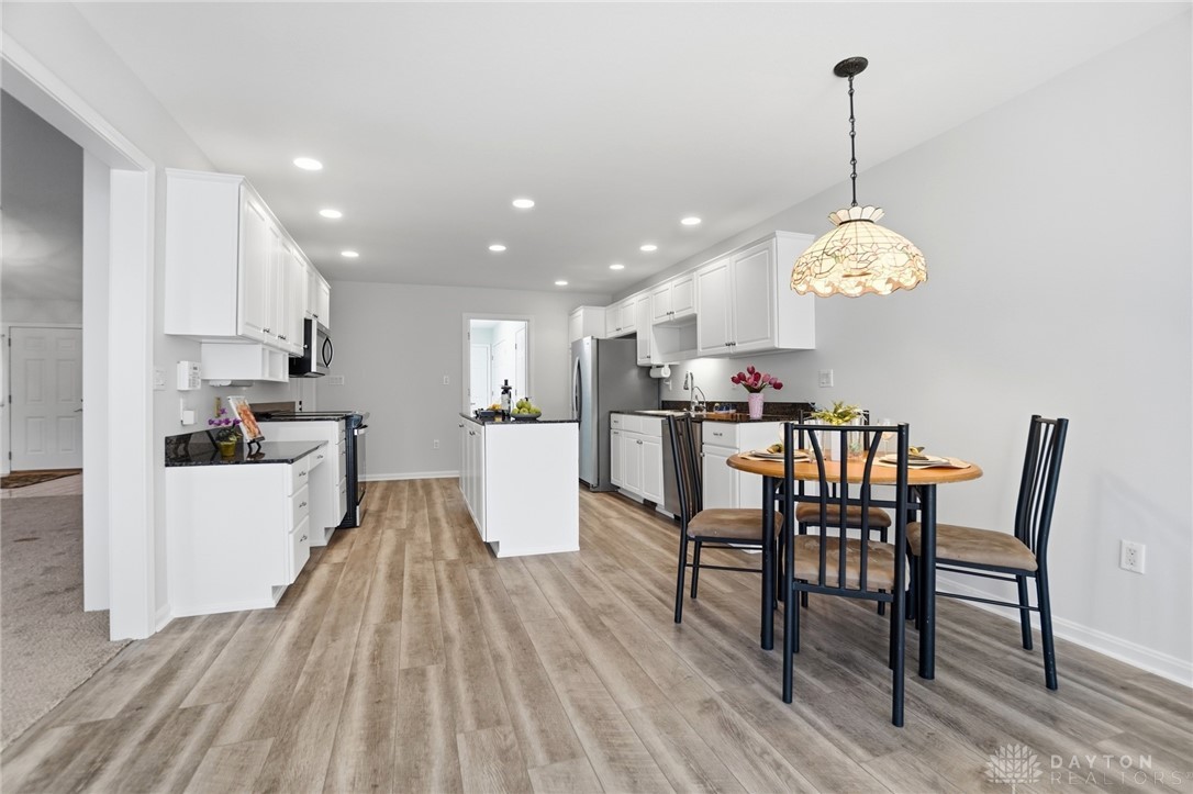 7016 Rosecliff Place