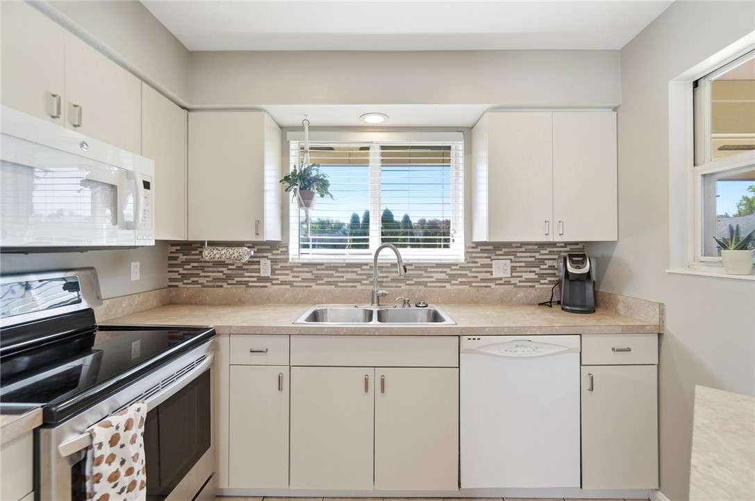 422 Waterfront Place
